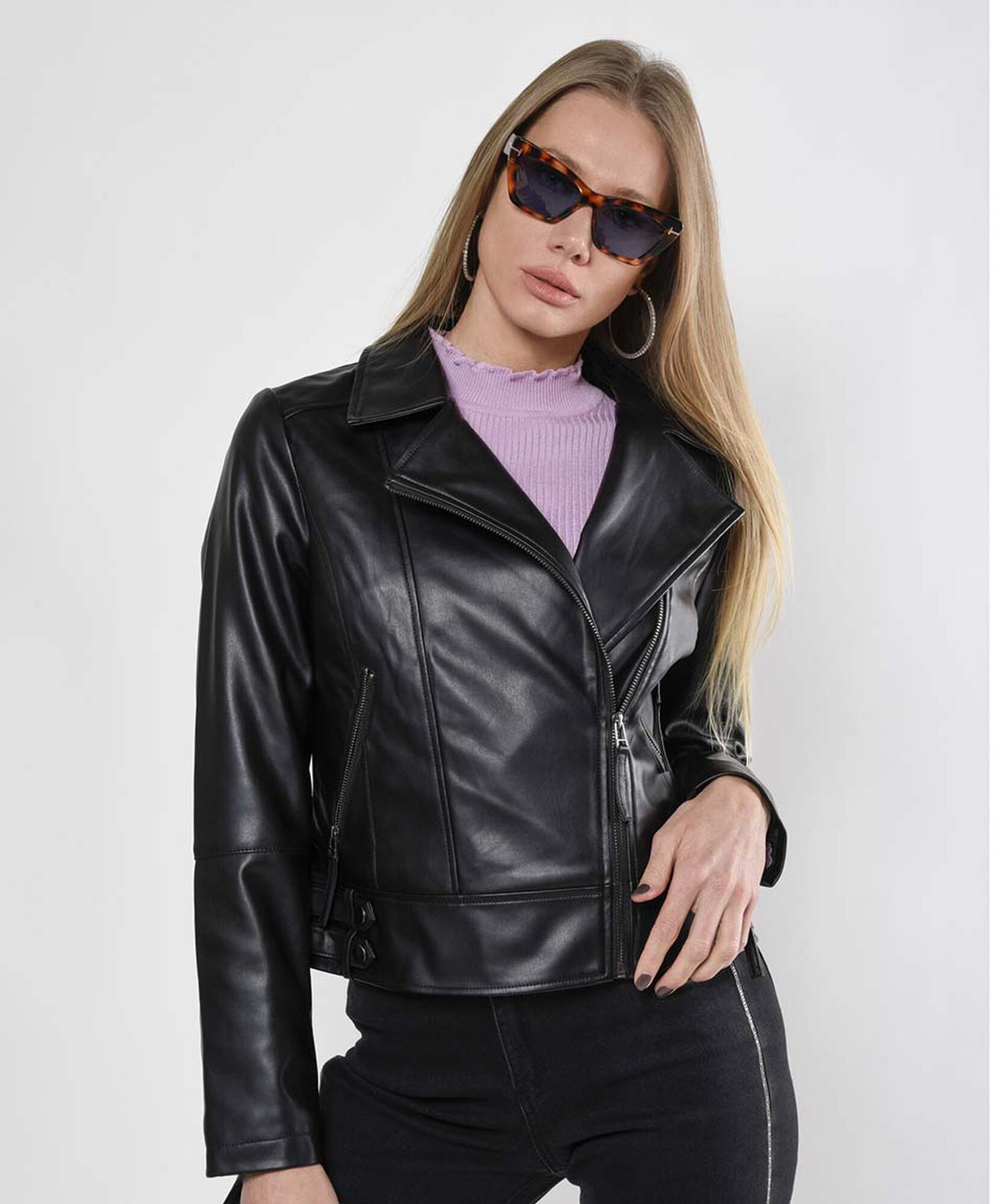 Chaqueta mujer cruzada cuerina Chaqueta mujer cruzada cuerina