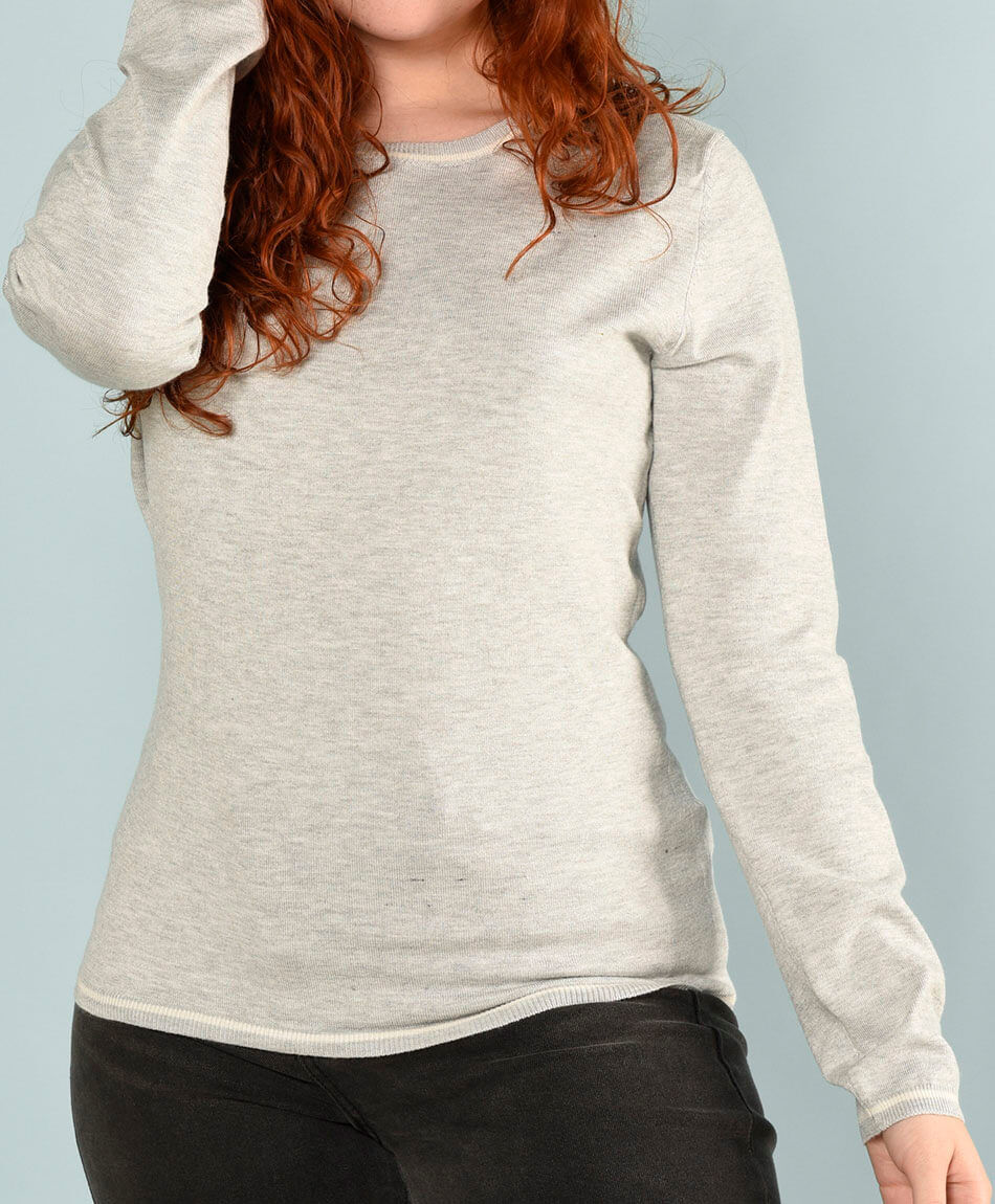 Sweater rivete lineas