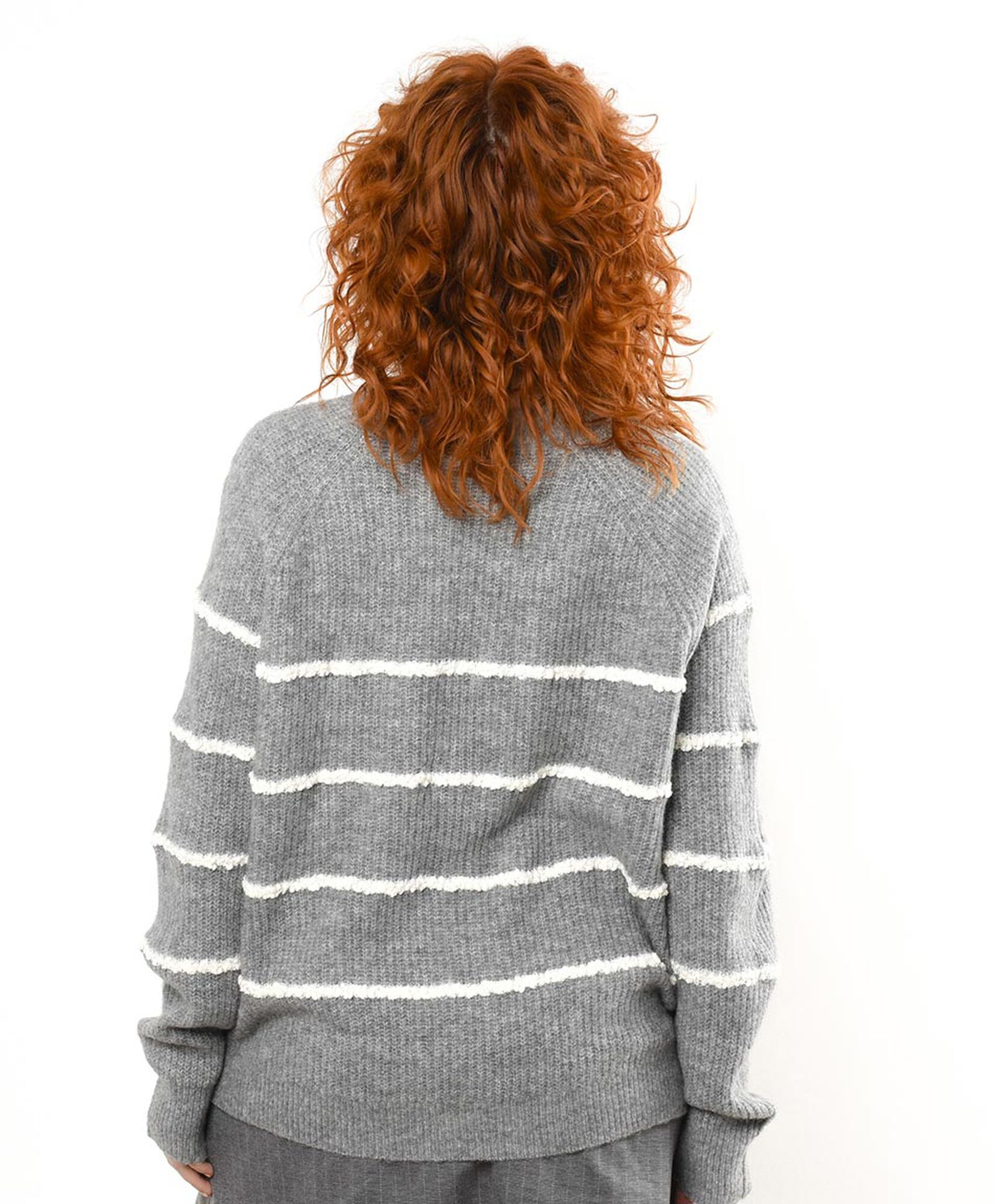 Sweater mujer líneas detalle hombro Sweater mujer líneas detalle hombro