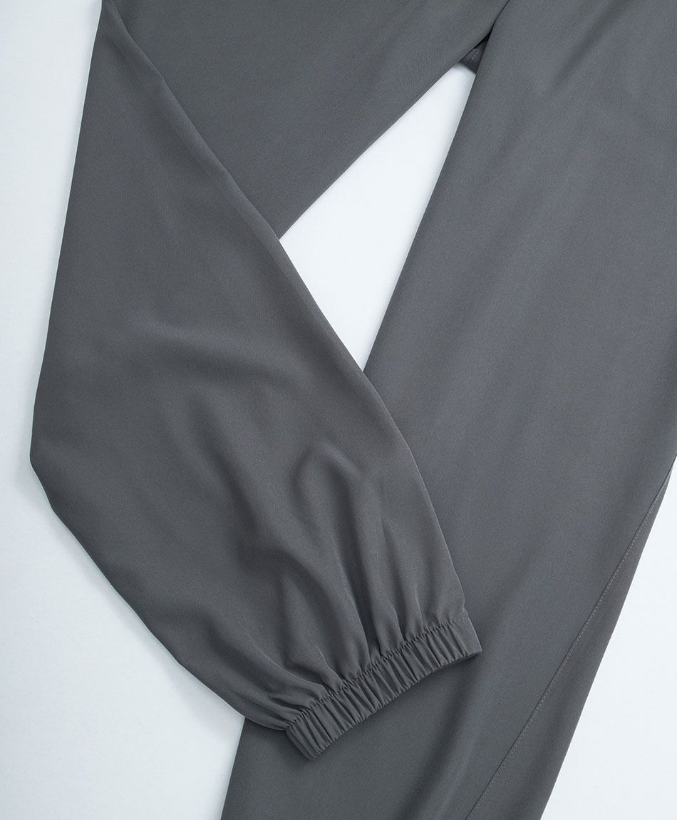 Pantal&oacute;n deportivo hombre gris delgado