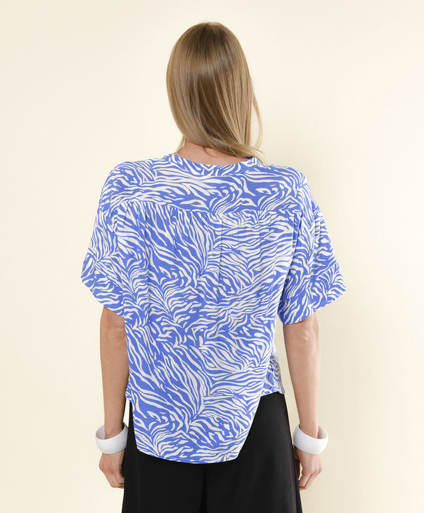 Blusa mujer estampada plisada Blusa mujer estampada plisada