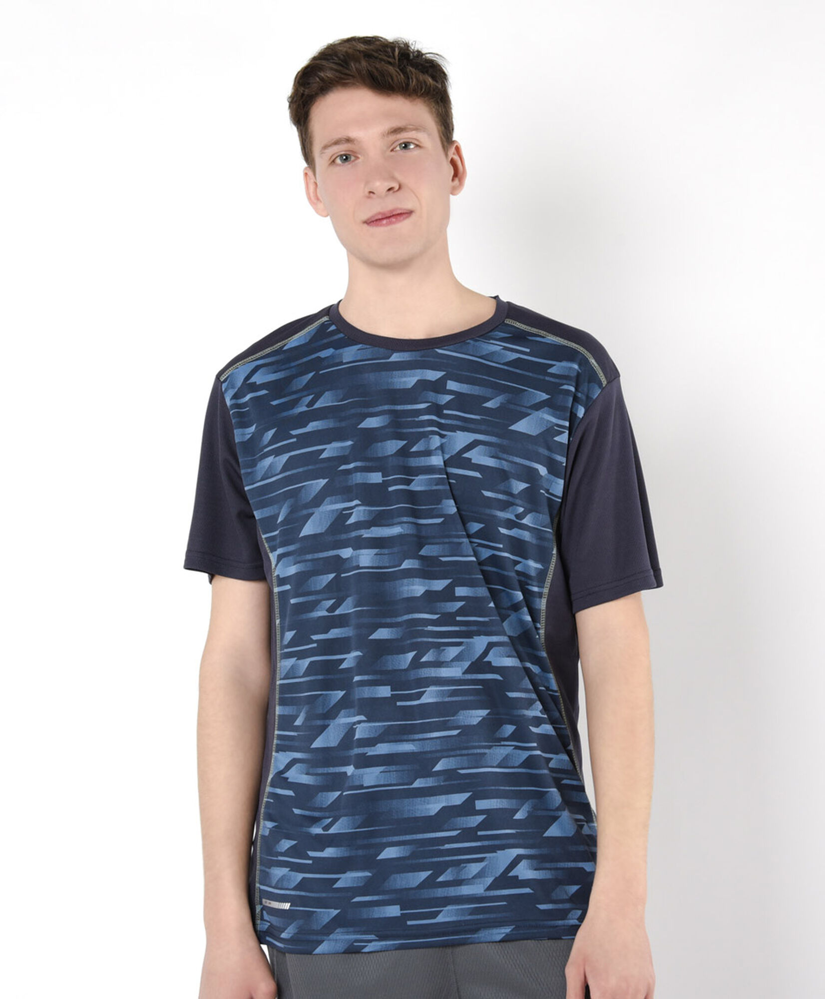 Polera deportiva hombre print Polera deportiva hombre print