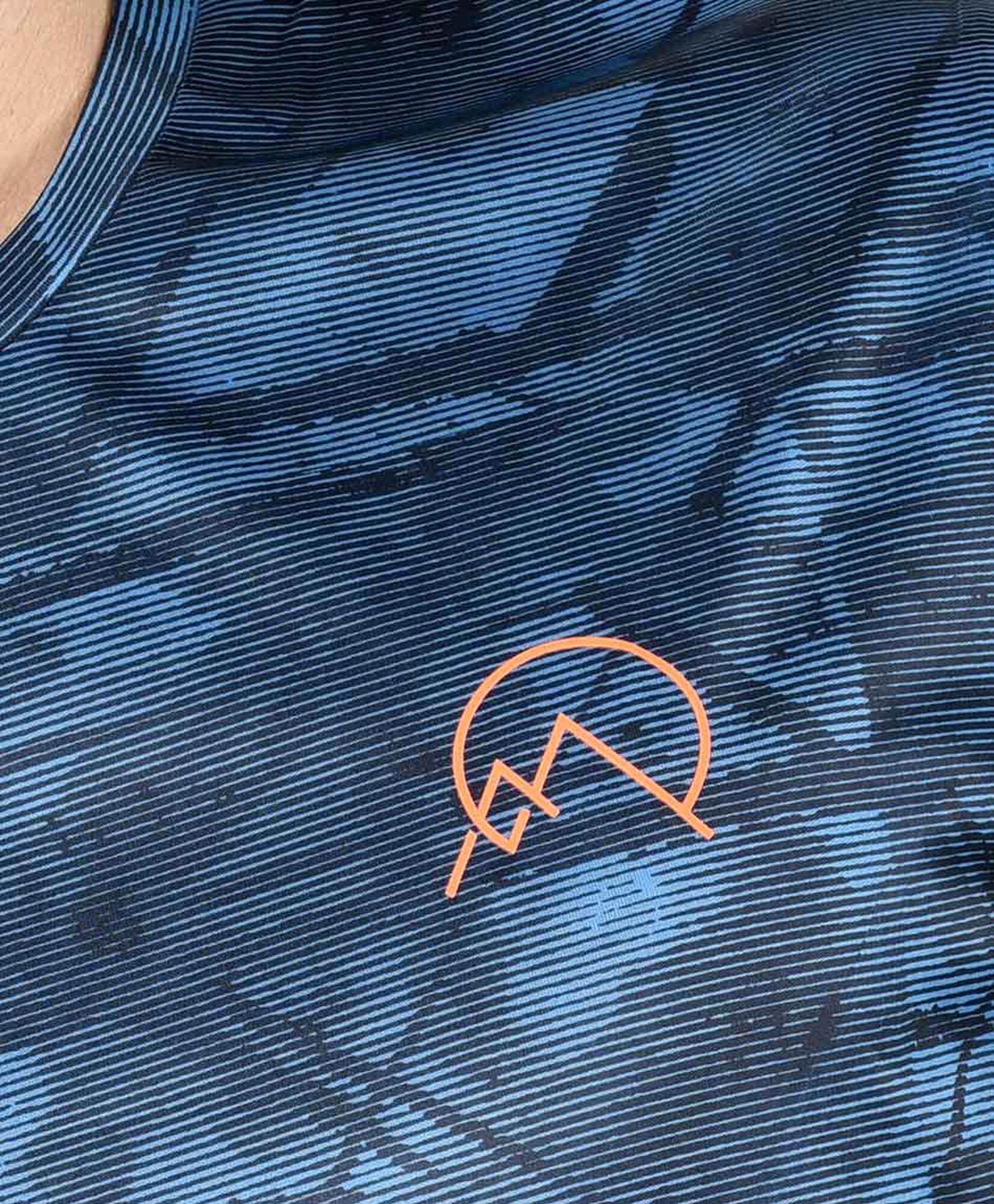 Polera deportiva hombre azul Polera deportiva hombre azul