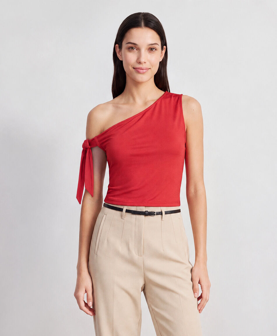 Polera mujer asim&eacute;trica lazo roja