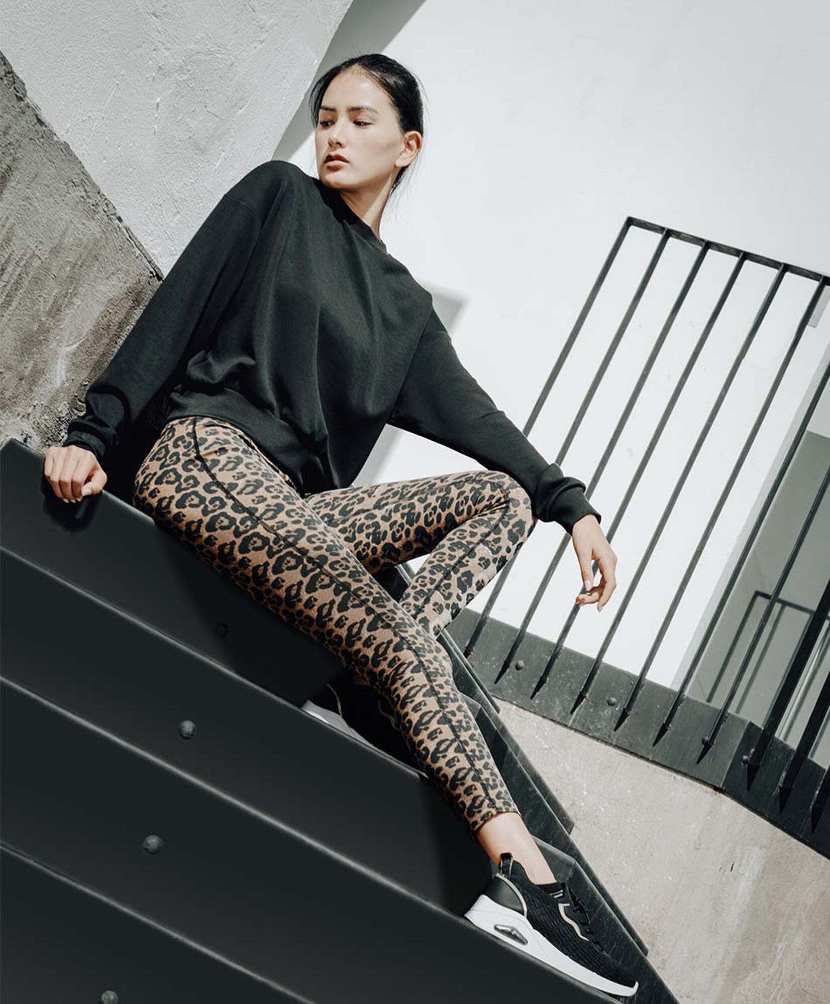 Calza deportiva mujer animal print Calza deportiva mujer animal print