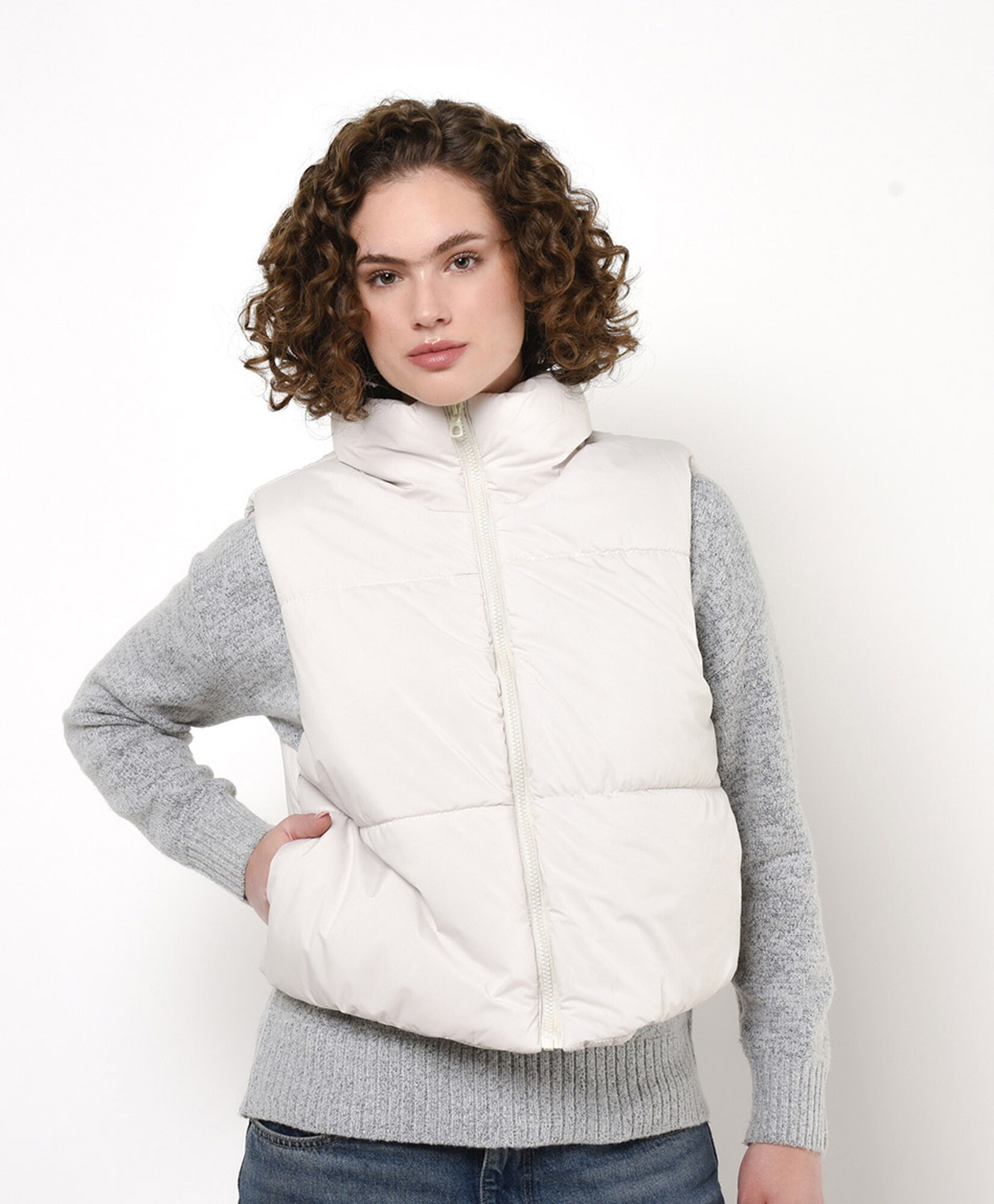 Parka mujer puffa crop sin mangas Parka mujer puffa crop sin mangas