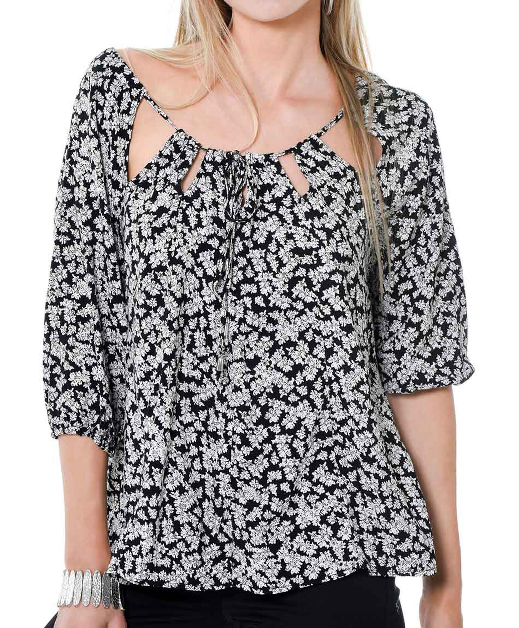 Blusa cuello fantasia Blusa cuello fantasia