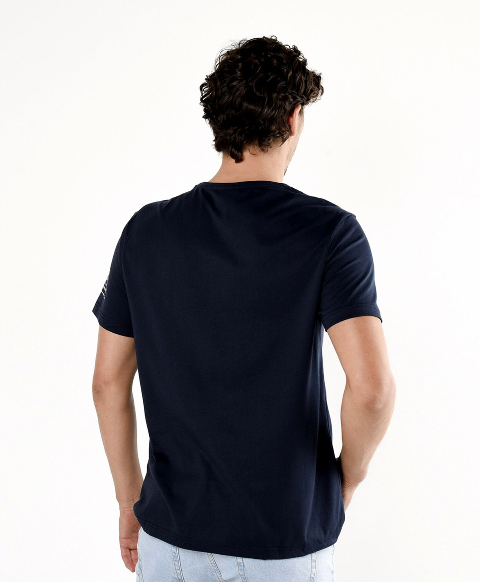 Polera hombre lisa manga estampada Polera hombre lisa manga estampada