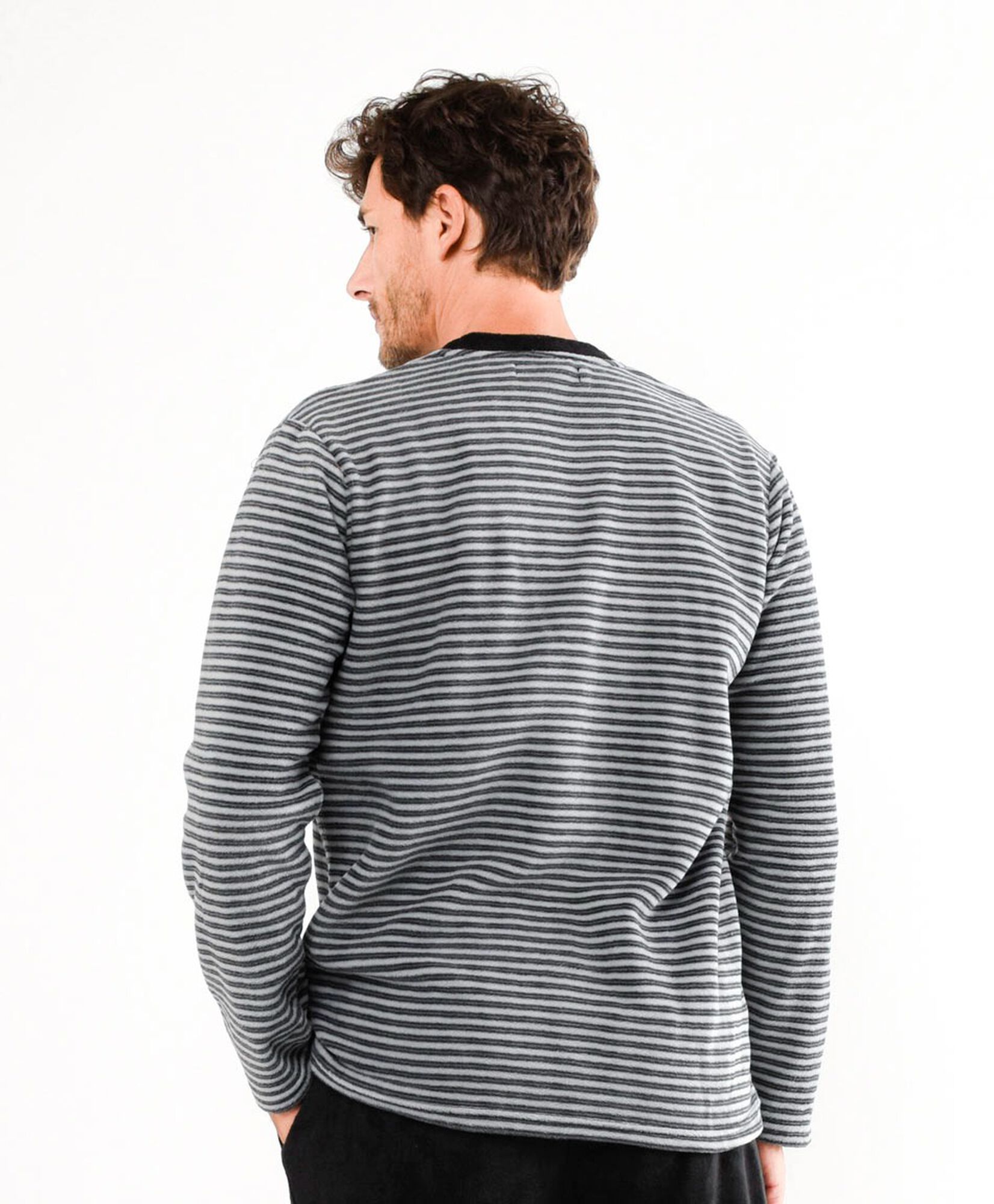 Pijama hombre polar líneas gris Pijama hombre polar líneas gris