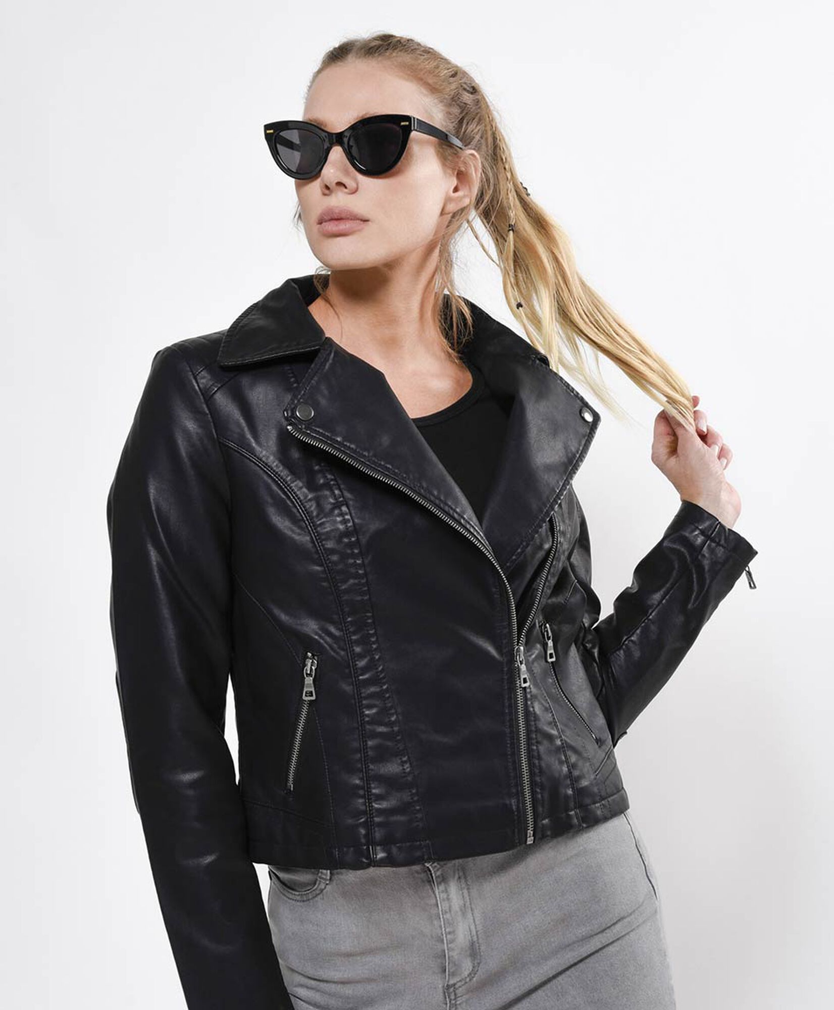Chaqueta mujer cuerina cruzada Chaqueta mujer cuerina cruzada