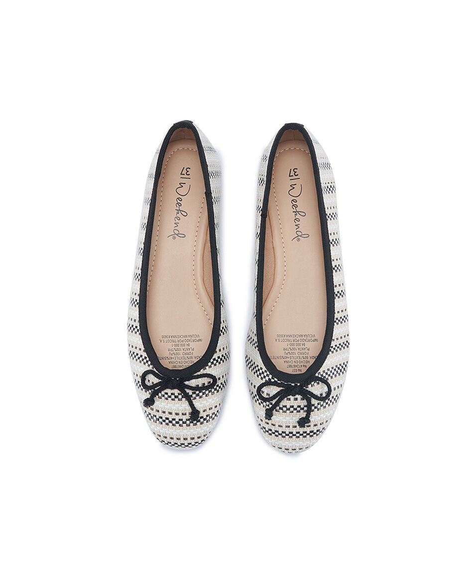 Ballerina mujer minimalista