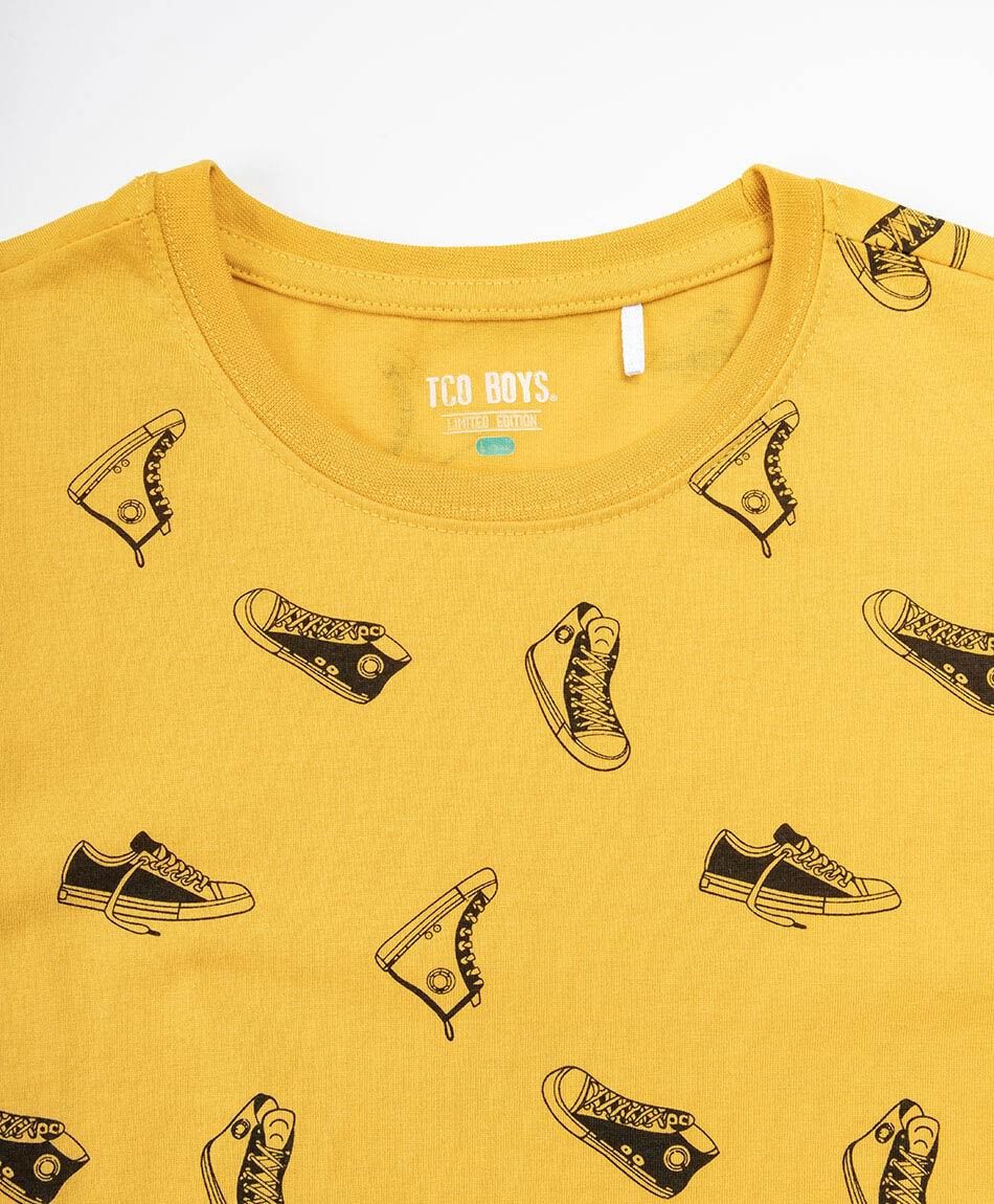 Polera ni&ntilde;o zapatillas