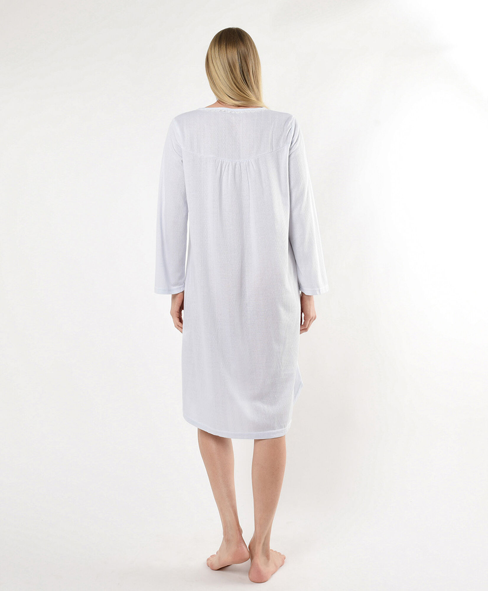 Camisa de dormir mujer bordada azul Camisa de dormir mujer bordada azul
