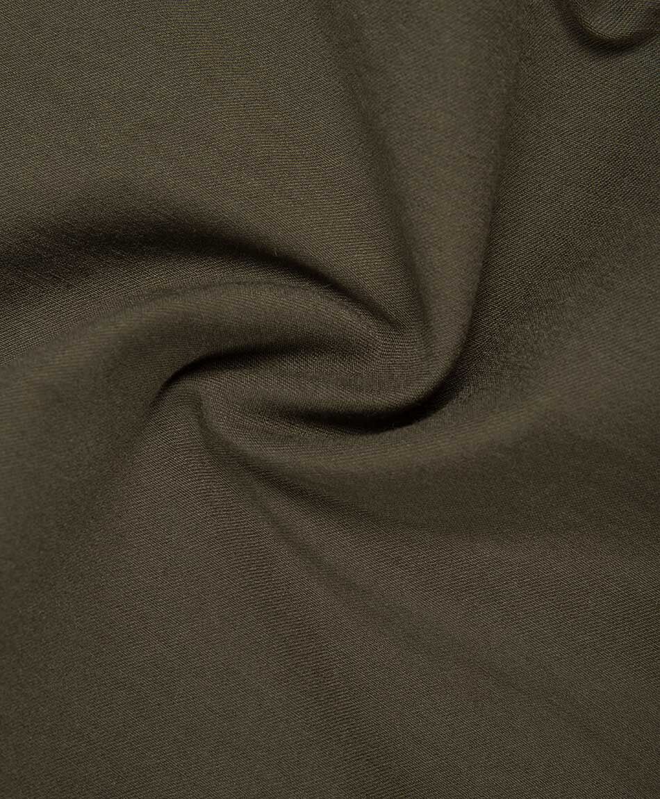 Pantal&oacute;n mujer slim verde
