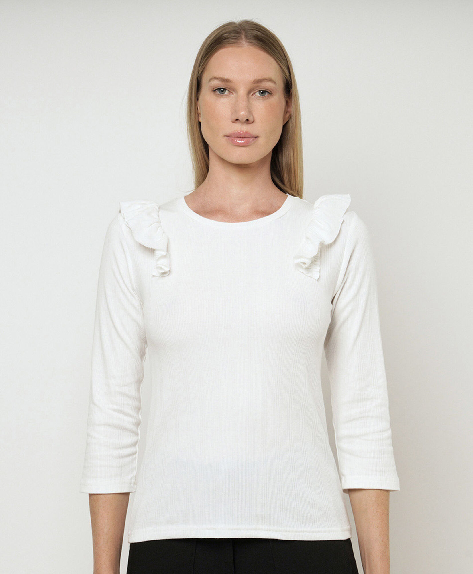 Polera mujer vuelos en hombro Polera mujer vuelos en hombro