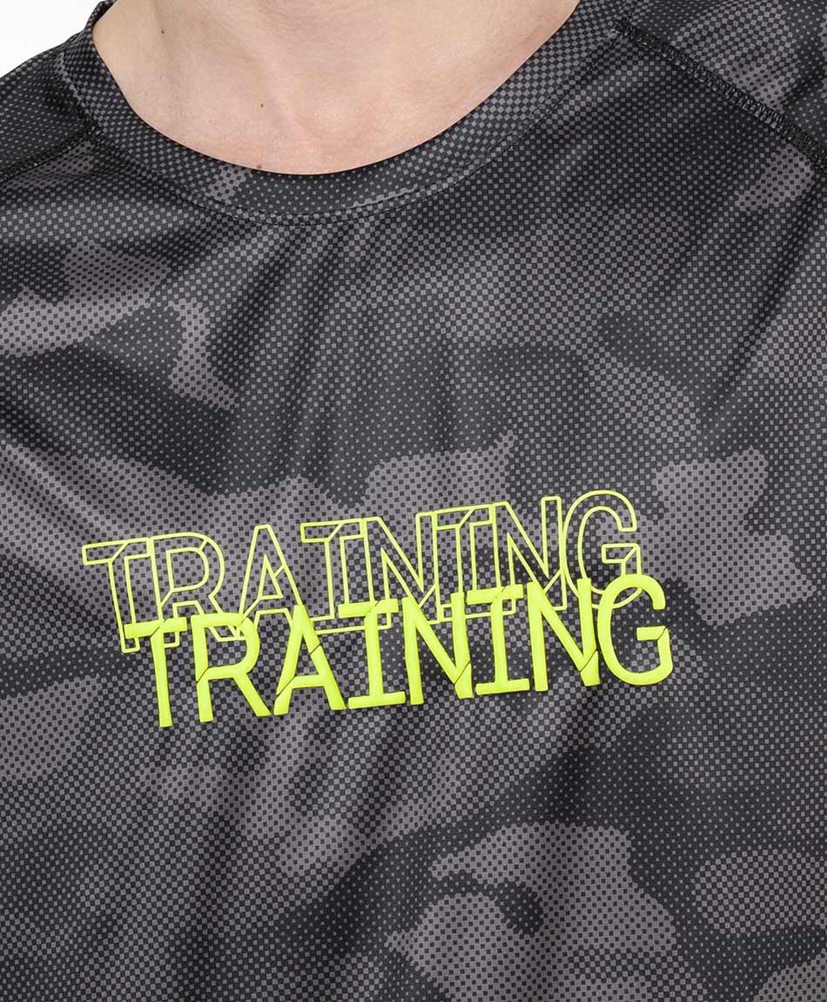 Polera deportiva hombre camuflaje Polera deportiva hombre camuflaje
