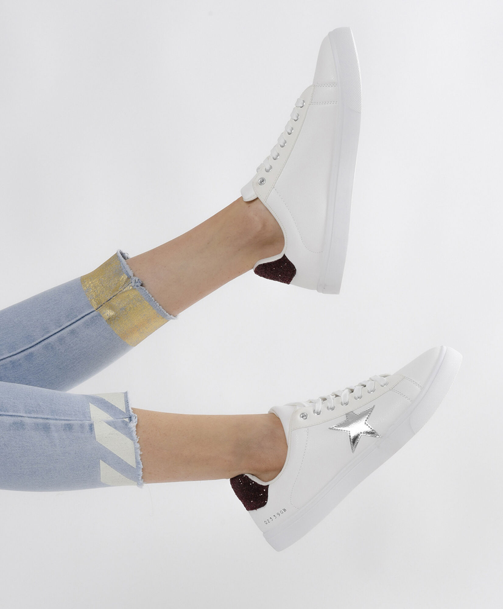 Zapatilla mujer estrella plateada Zapatilla mujer estrella plateada
