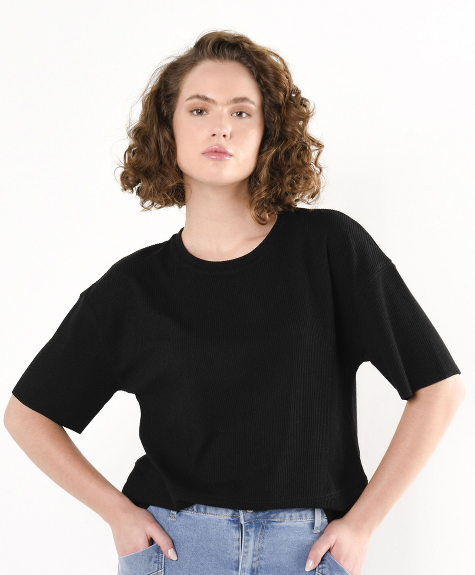 Polera mujer acanalada negra Polera mujer acanalada negra