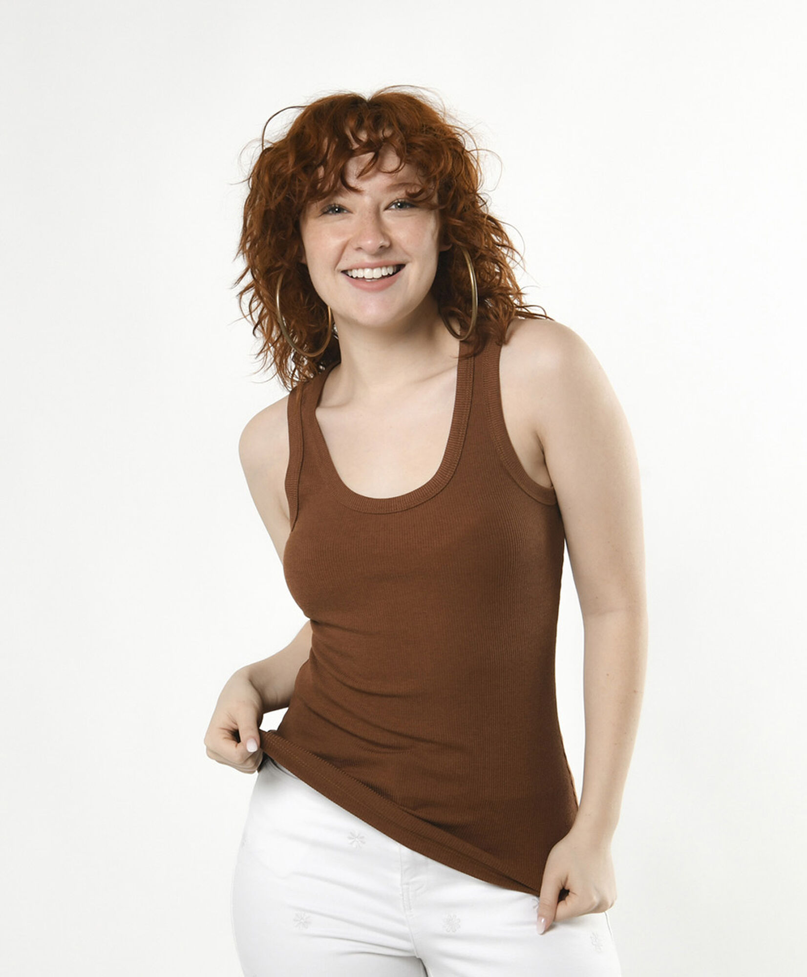Polera mujer básica café sin mangas Polera mujer básica café sin mangas