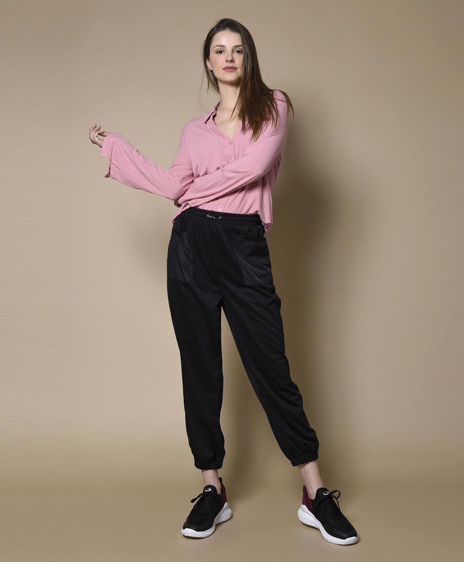 Pantal&oacute;n tiro alto skinny fit