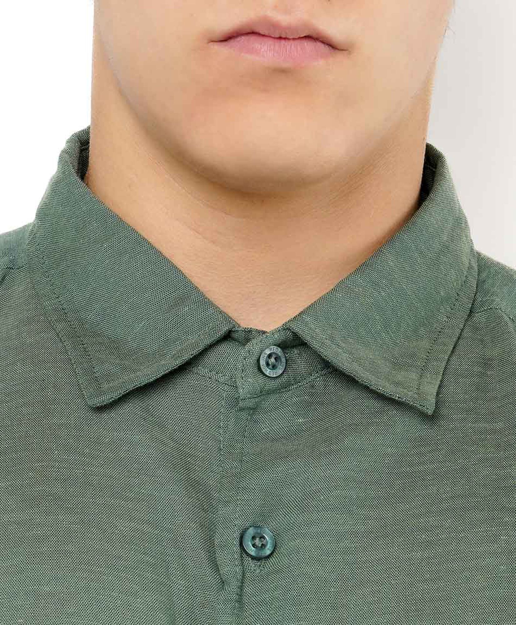 Camisa hombre básica manga corta Camisa hombre básica manga corta