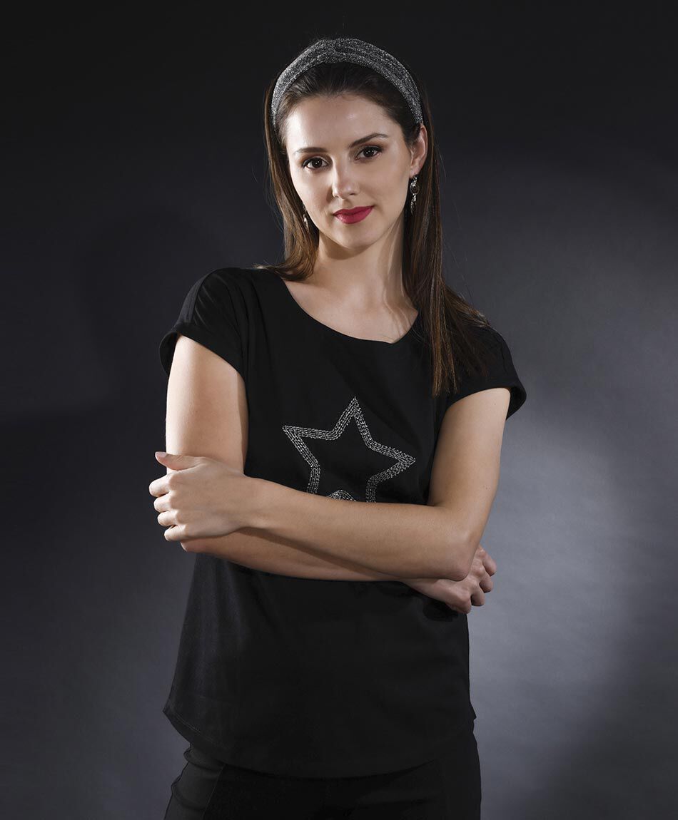 Polera manga corta cuello redondo