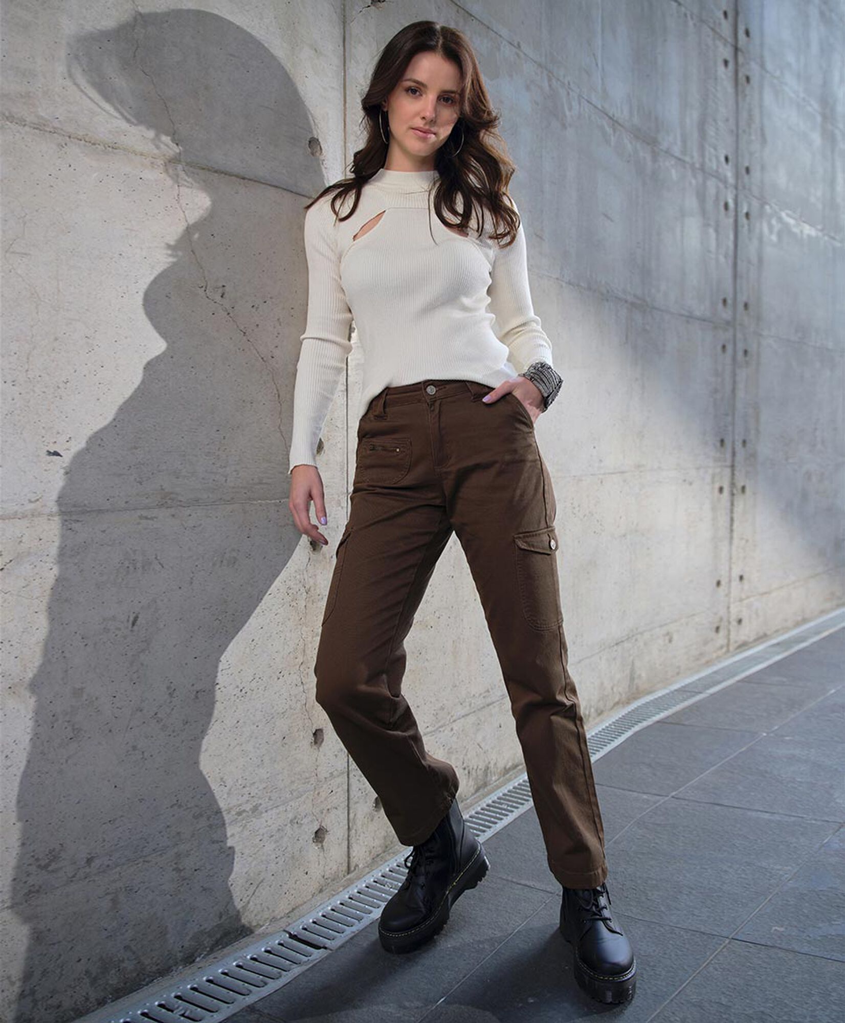 Pantalón mujer cargo Pantalón mujer cargo