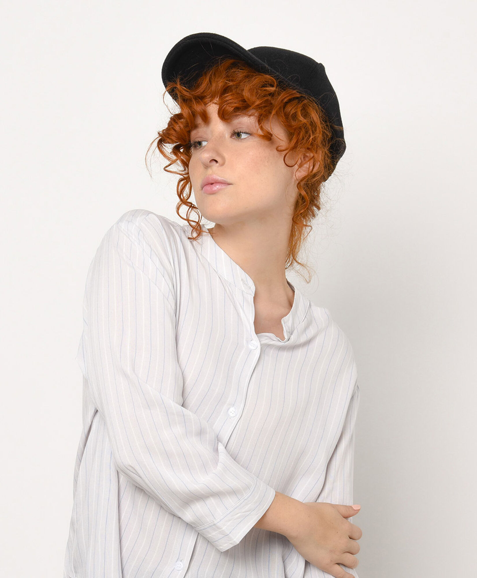 Blusa mujer líneas blanca cuello mao Blusa mujer líneas blanca cuello mao