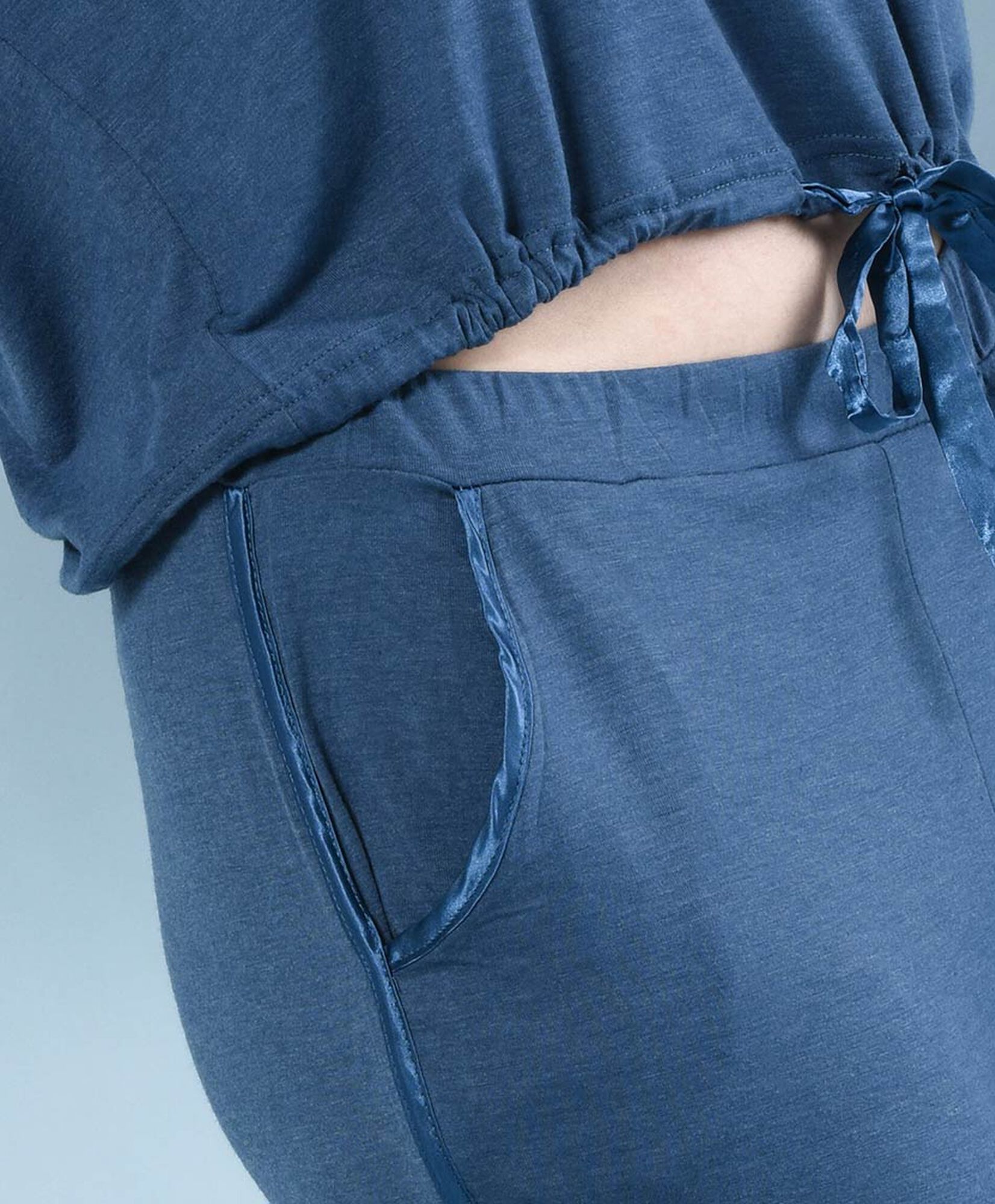 Pijama mujer lazo satín ajustable 2 piezas Pijama mujer lazo satín ajustable 2 piezas