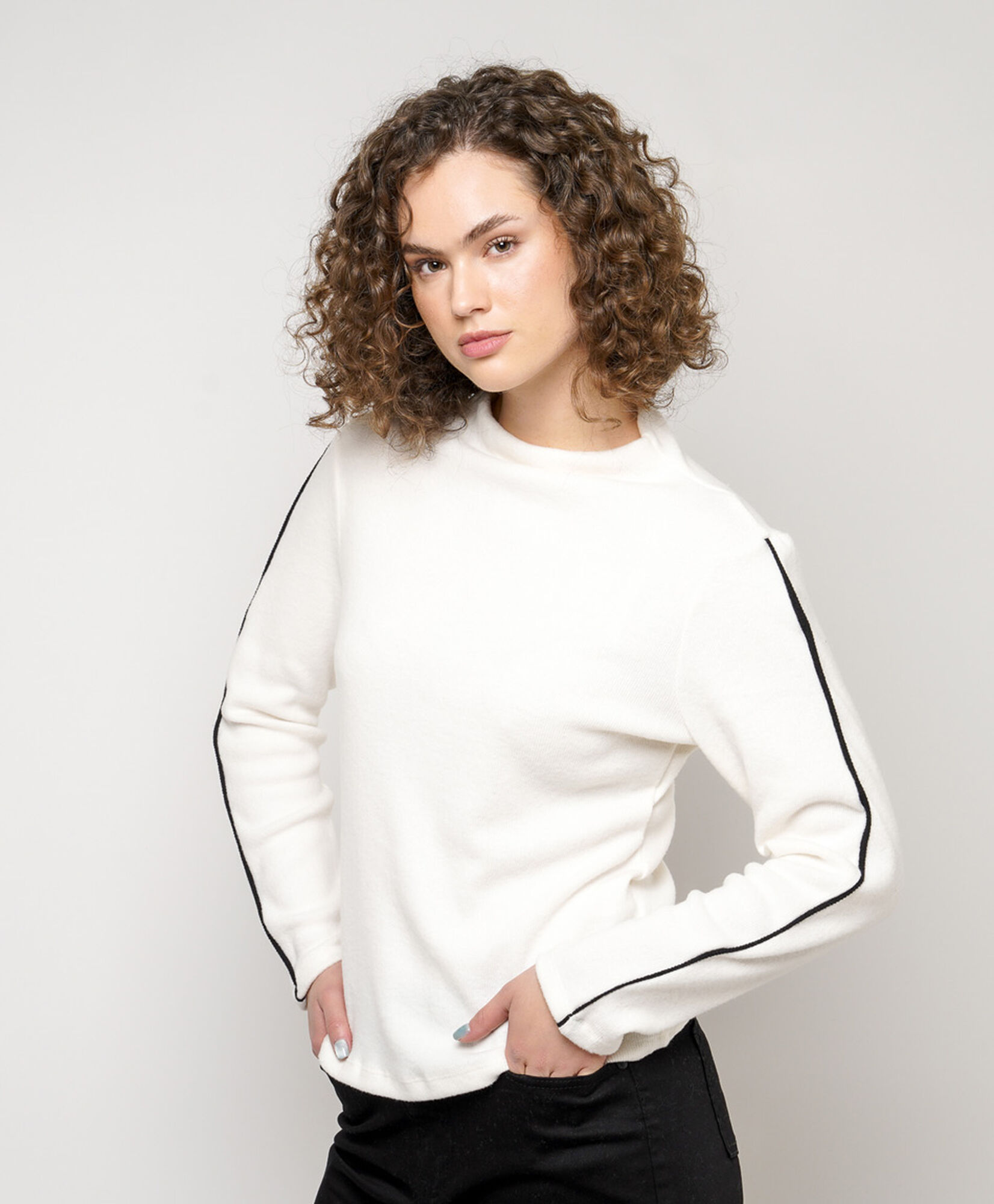 Polera mujer líneas manga Polera mujer líneas manga