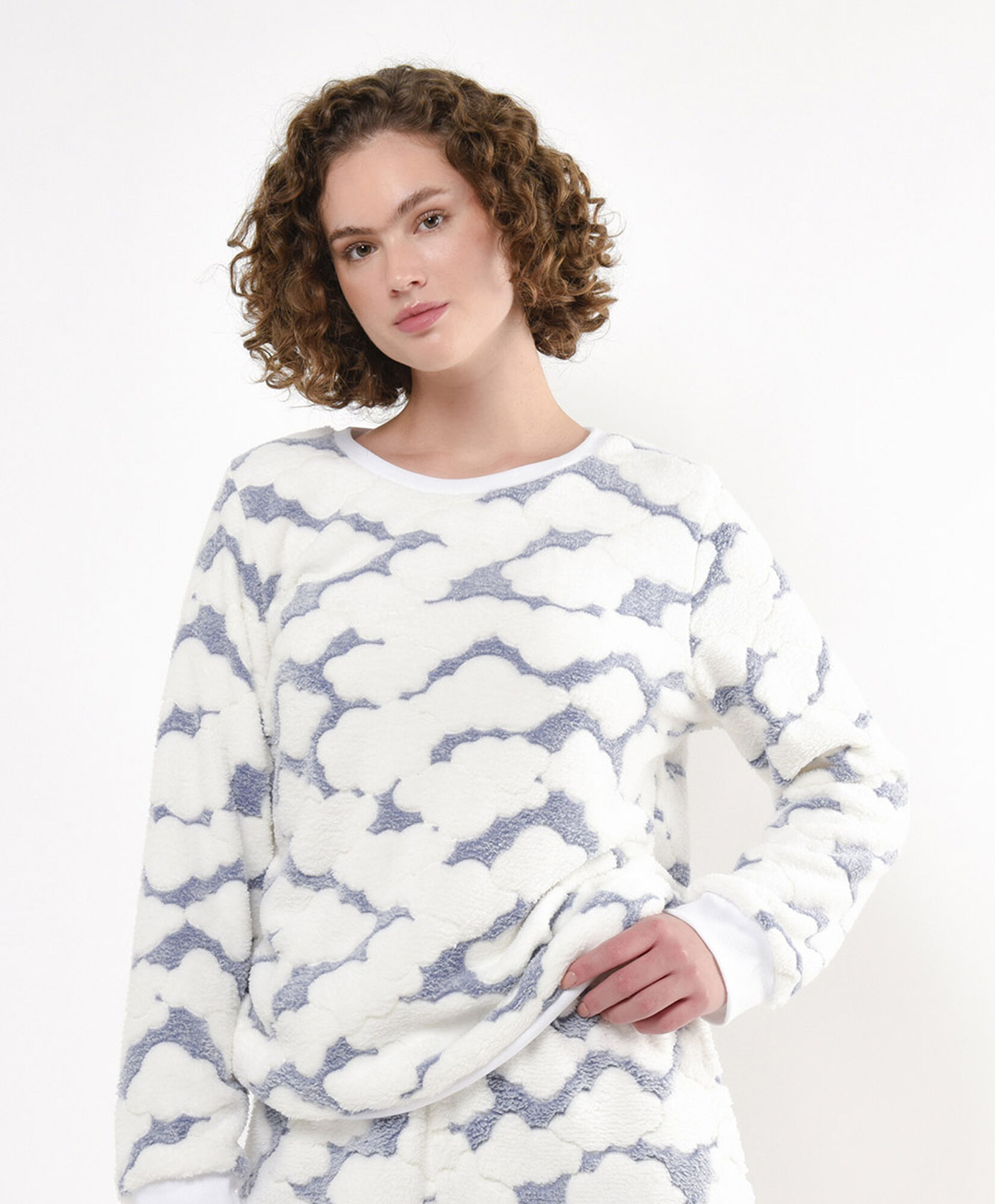 Pijama mujer nubes grueso Pijama mujer nubes grueso