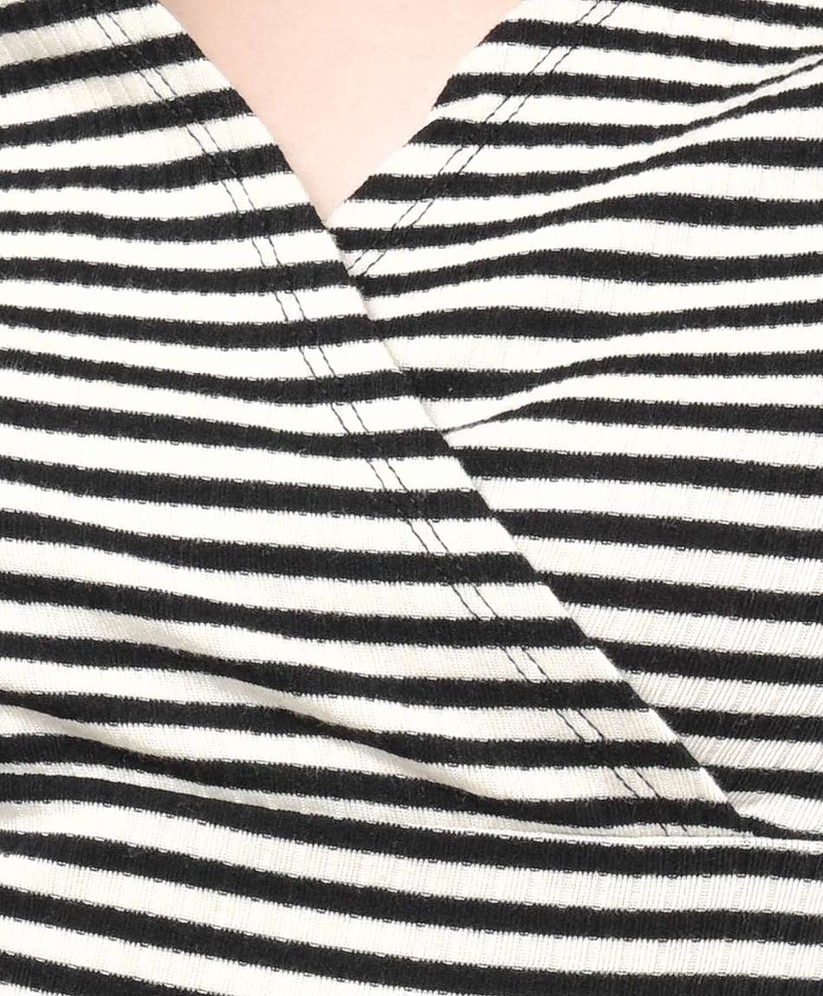 Polera mujer cruzada líneas Polera mujer cruzada líneas