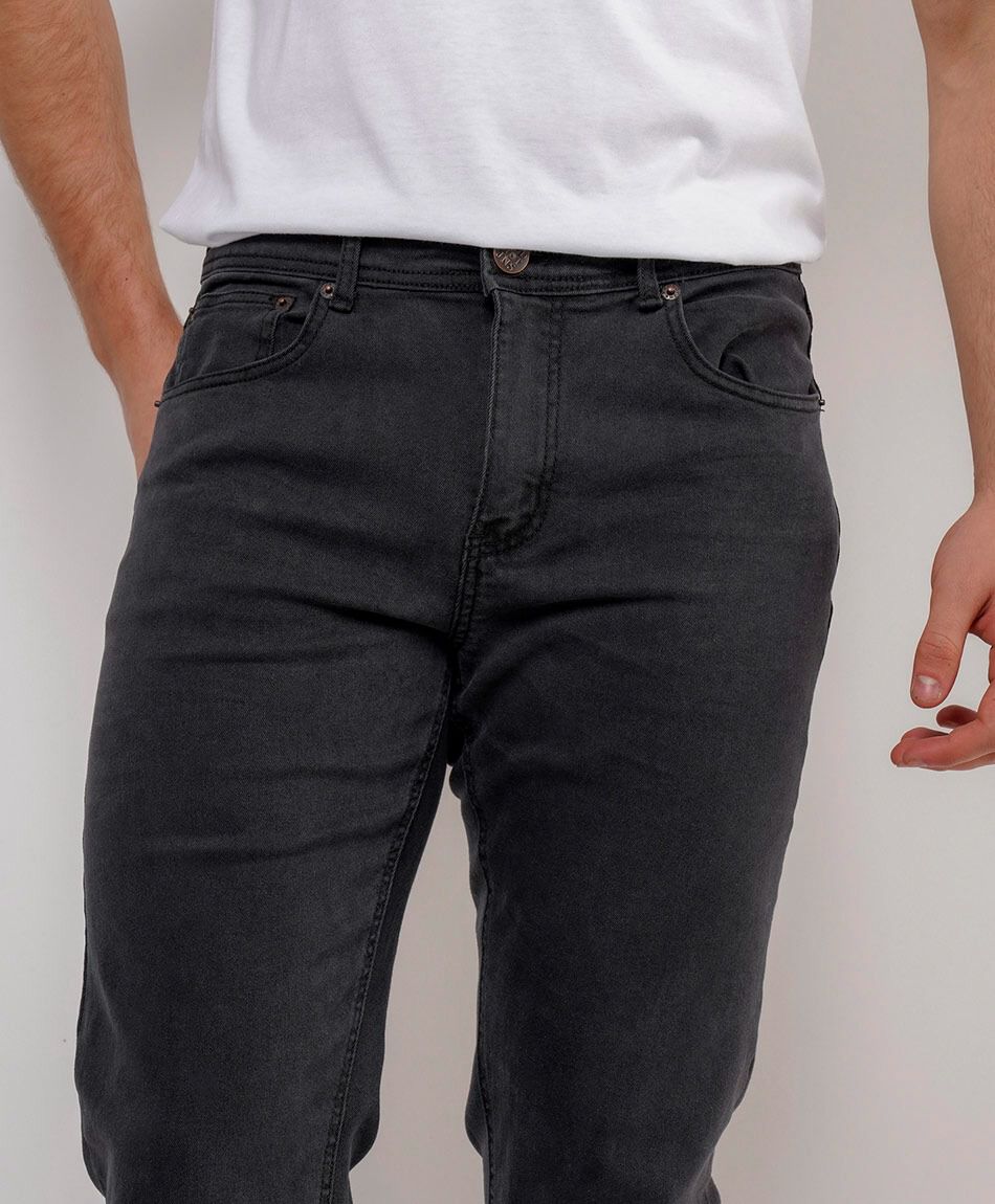 Jeans hombre cl&aacute;sico slim fit