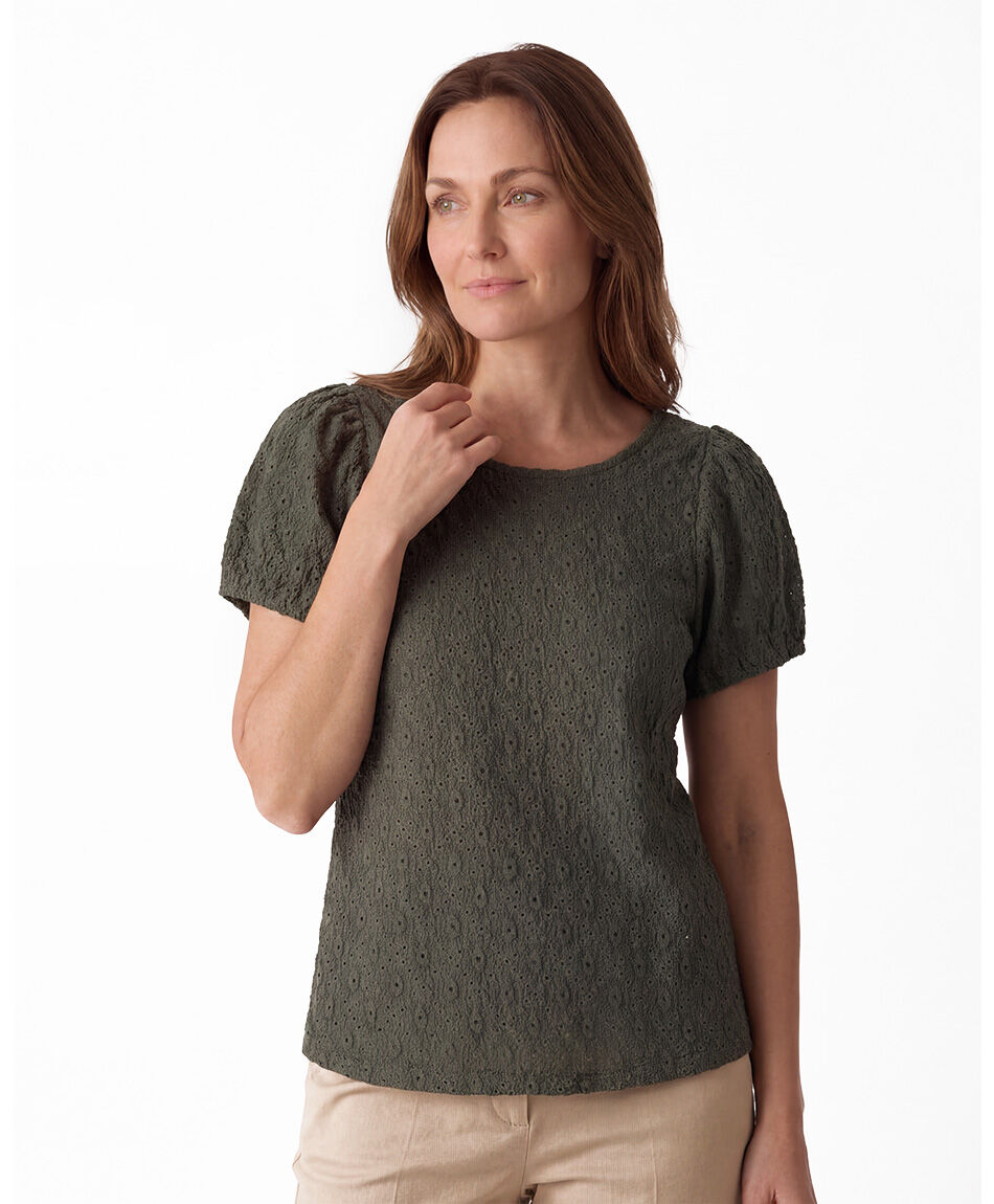 Polera mujer florcitas caladas