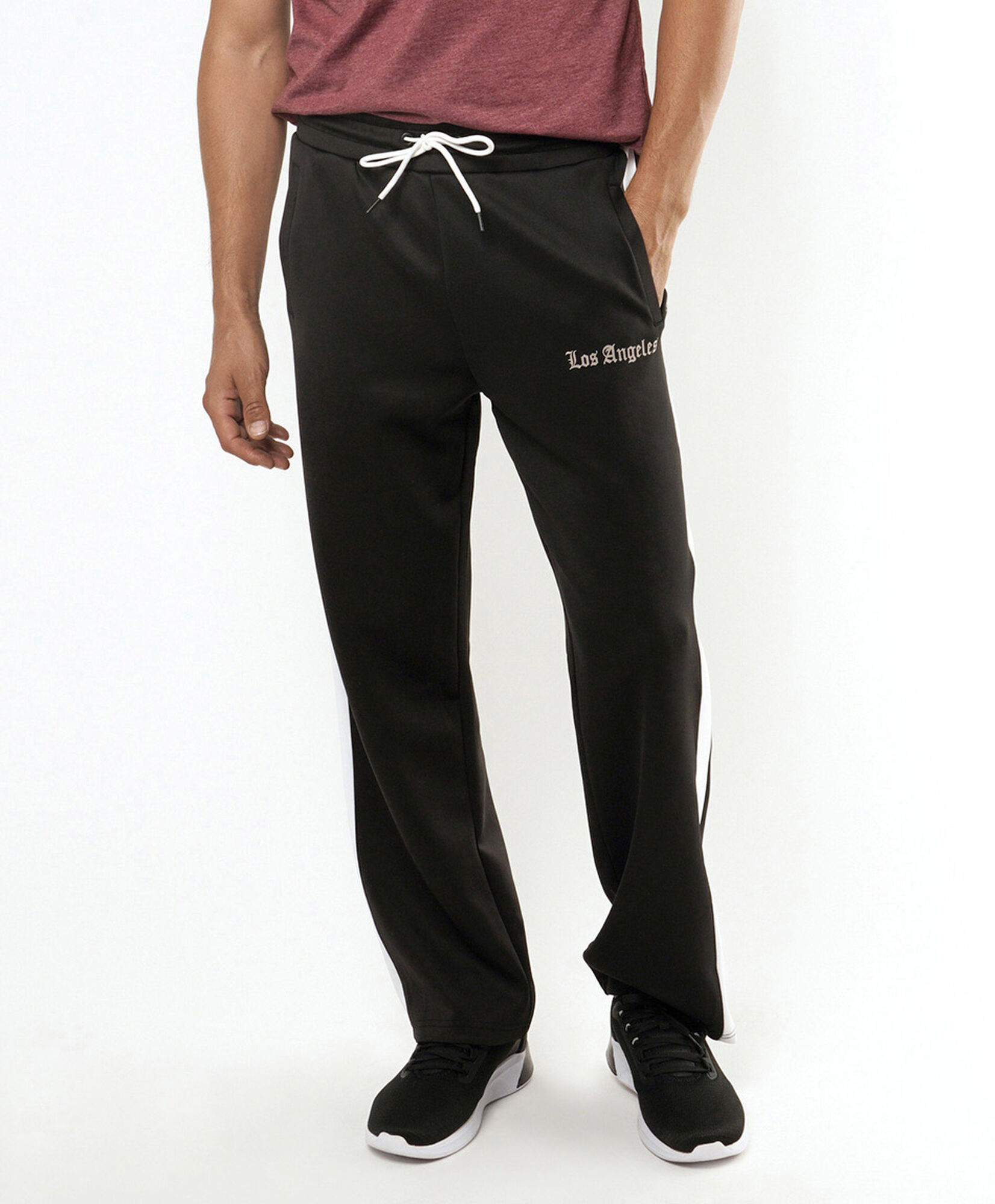 Pantalón deportivo hombre línea lateral Pantalón deportivo hombre línea lateral