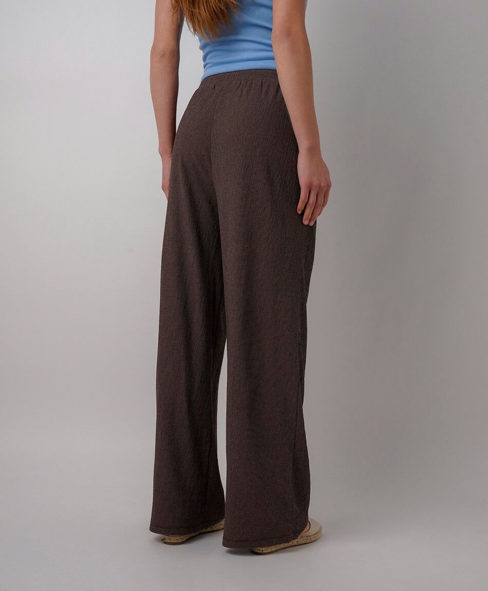 Pantal&oacute;n mujer texturas