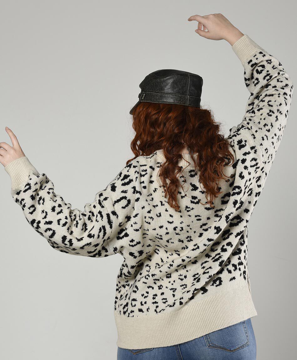Sweater animal print