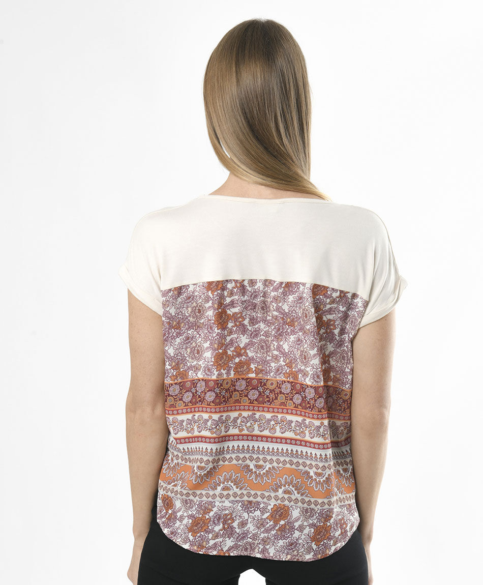 Polera mujer floral bolsillo
