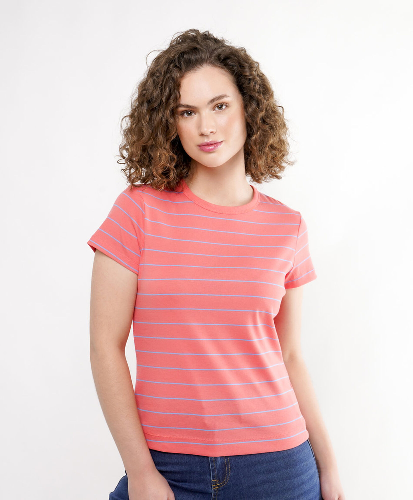 Polera mujer líneas delgadas Polera mujer líneas delgadas