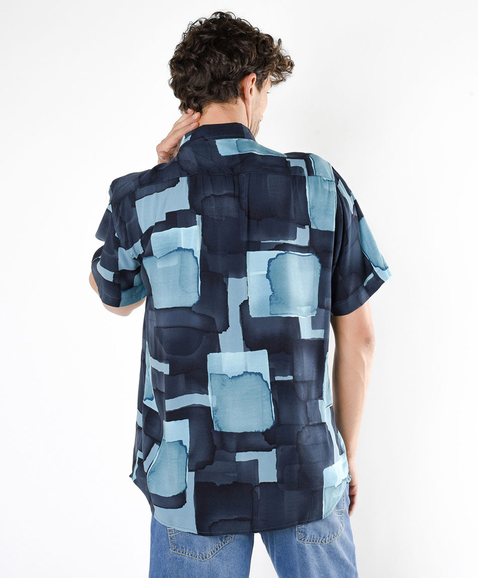 Camisa hombre pintura azul Camisa hombre pintura azul