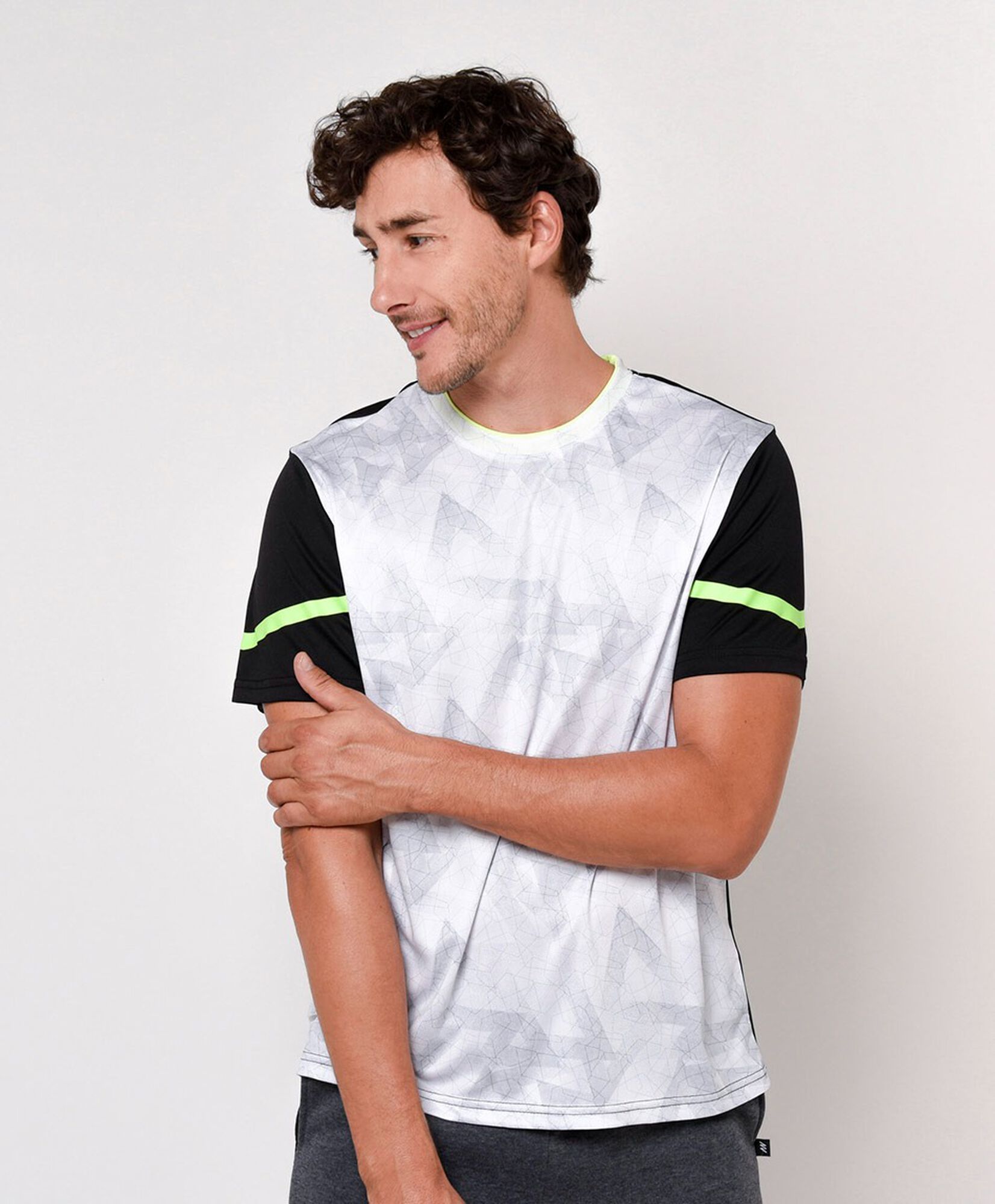 Polera deportiva hombre mix color Polera deportiva hombre mix color