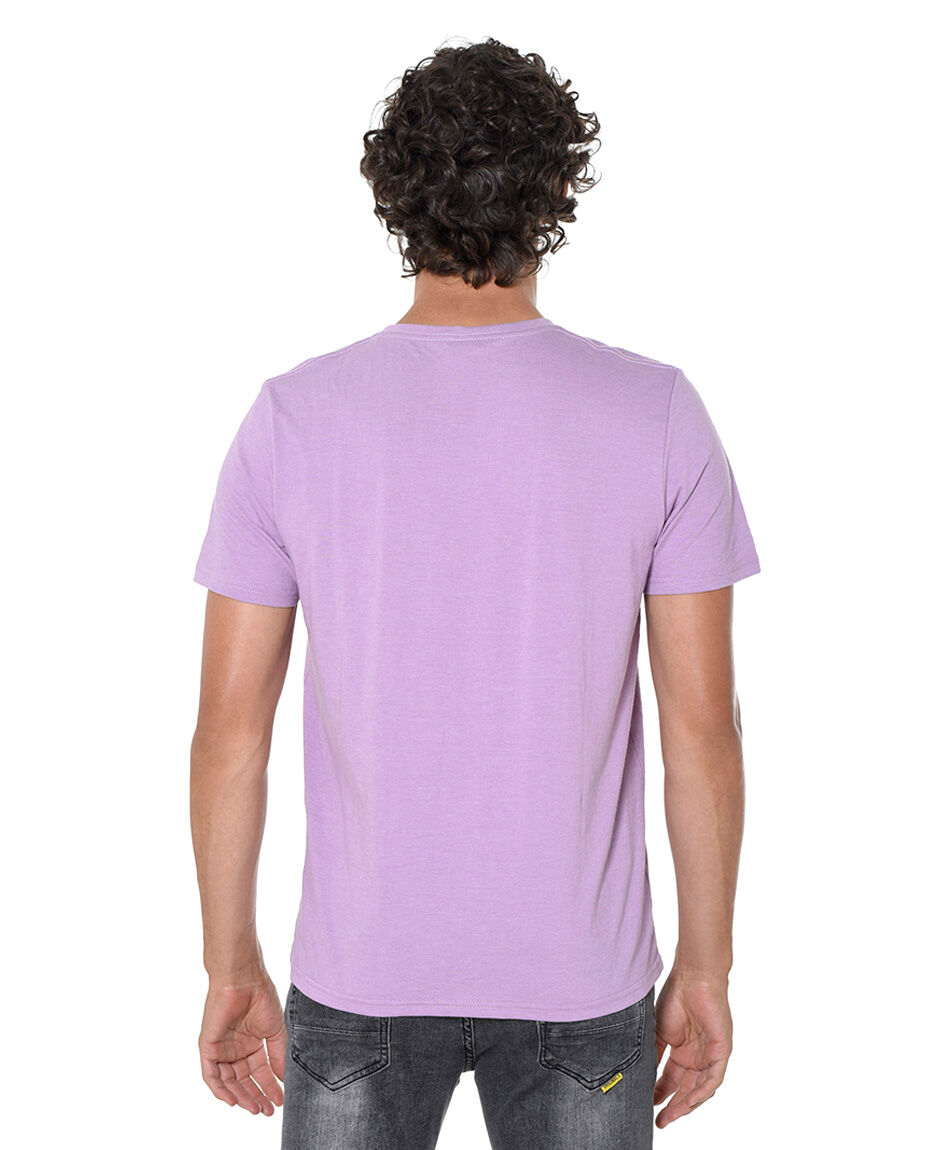 Polera estampada cuello v