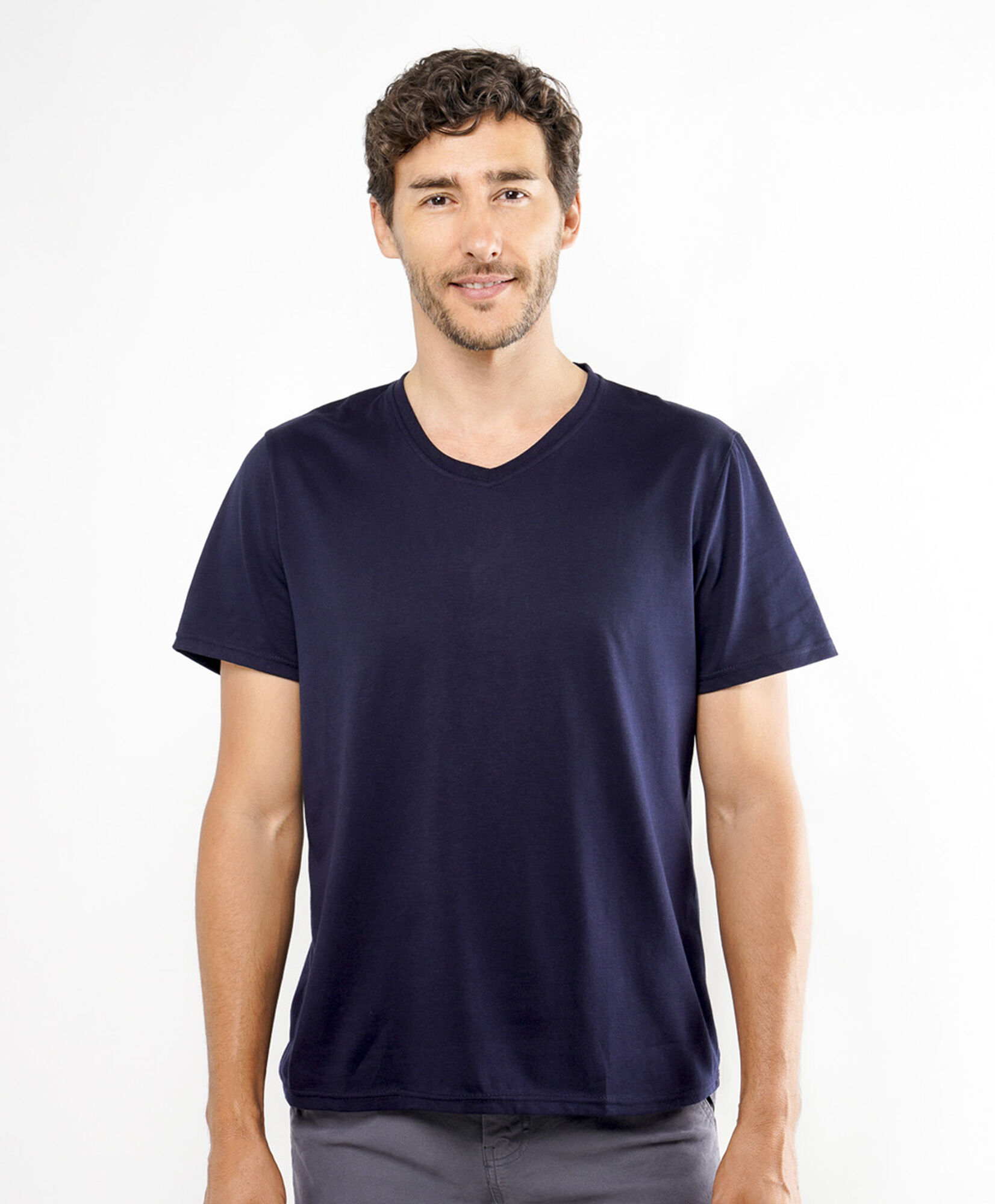 Polera hombre cuello v colores Polera hombre cuello v colores