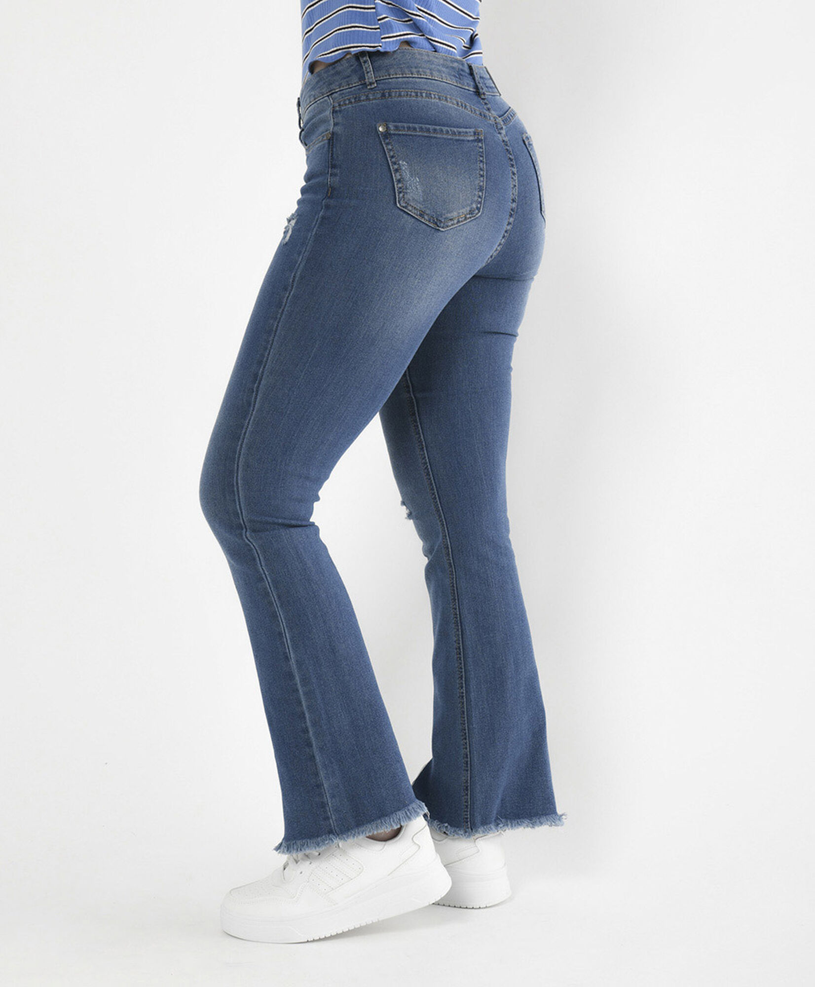 Jeans mujer desflecado flare Jeans mujer desflecado flare