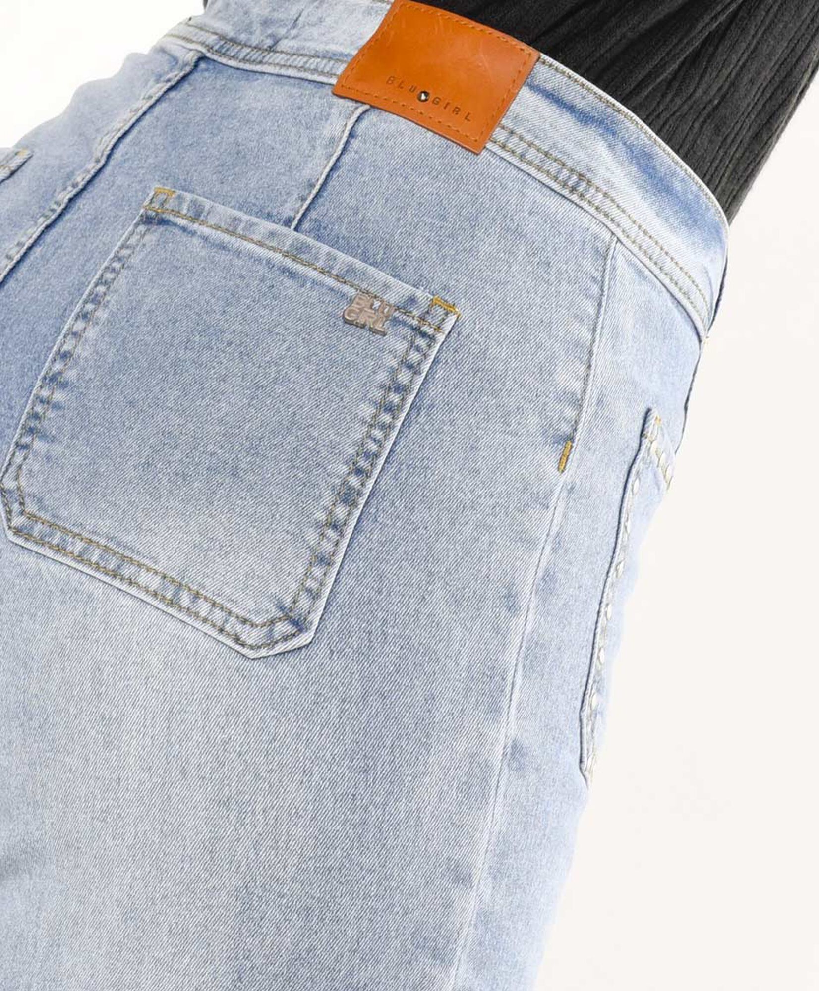 Jeans mujer costuras flare Jeans mujer costuras flare