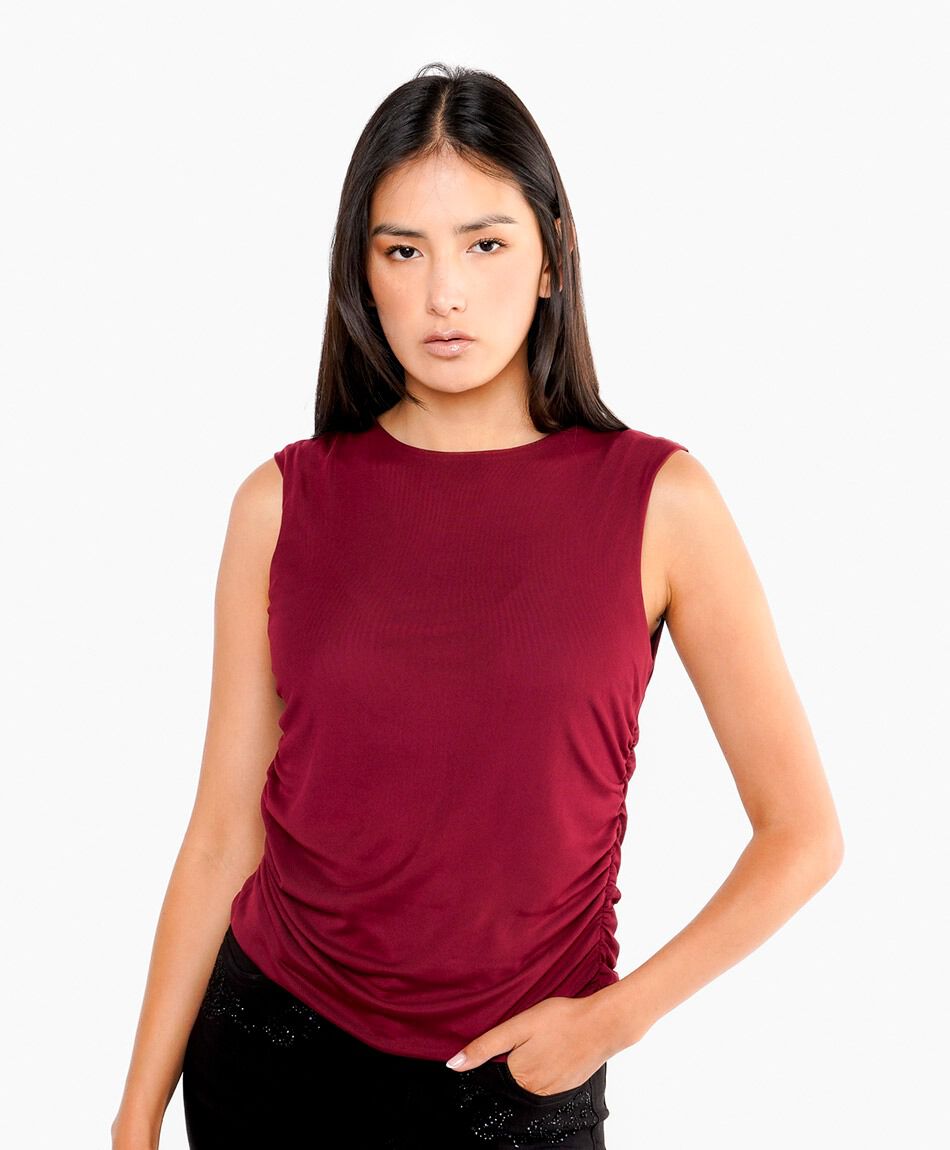 Polera mujer top sin mangas berry
