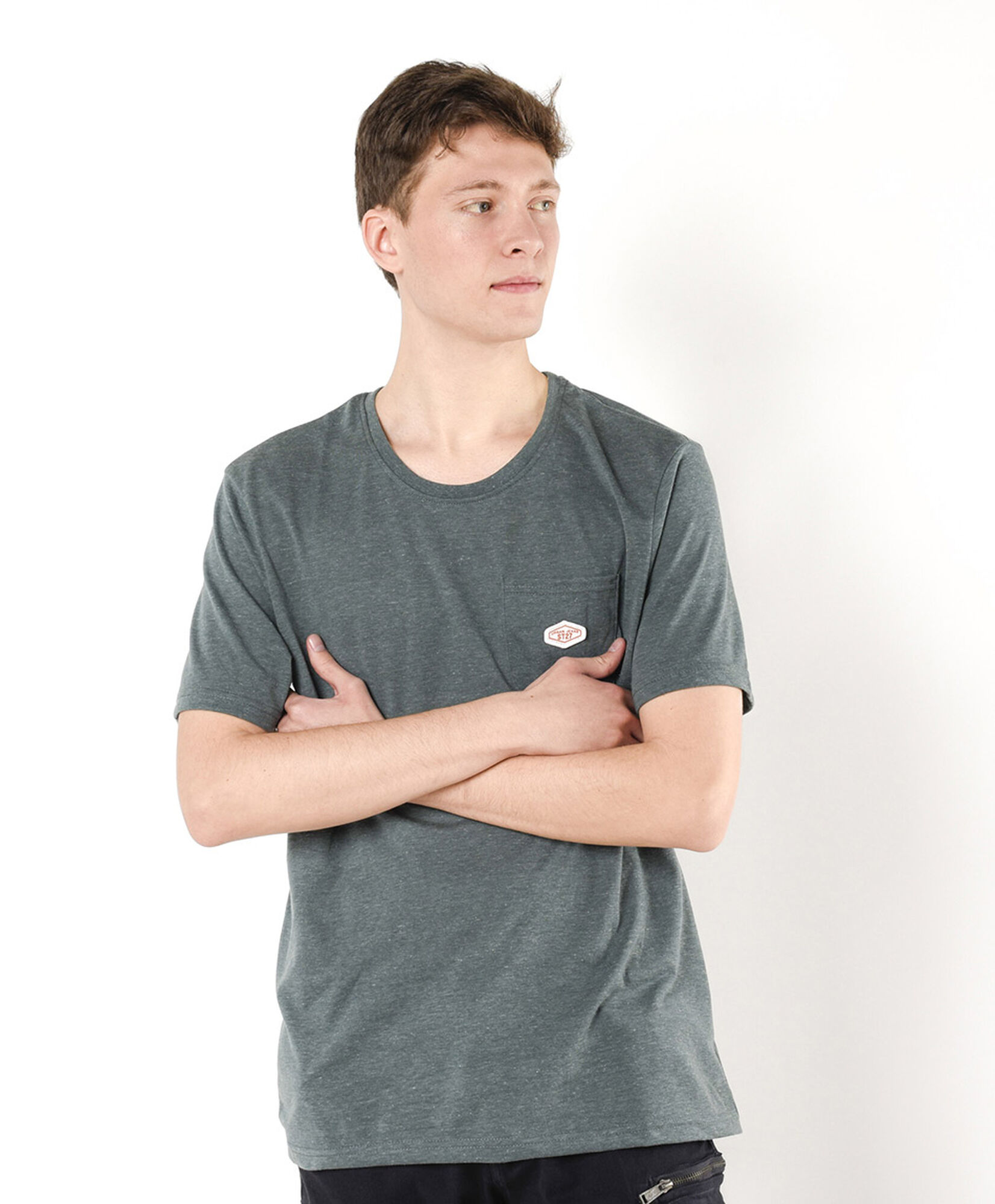 Polera hombre lisa bolsillo Polera hombre lisa bolsillo
