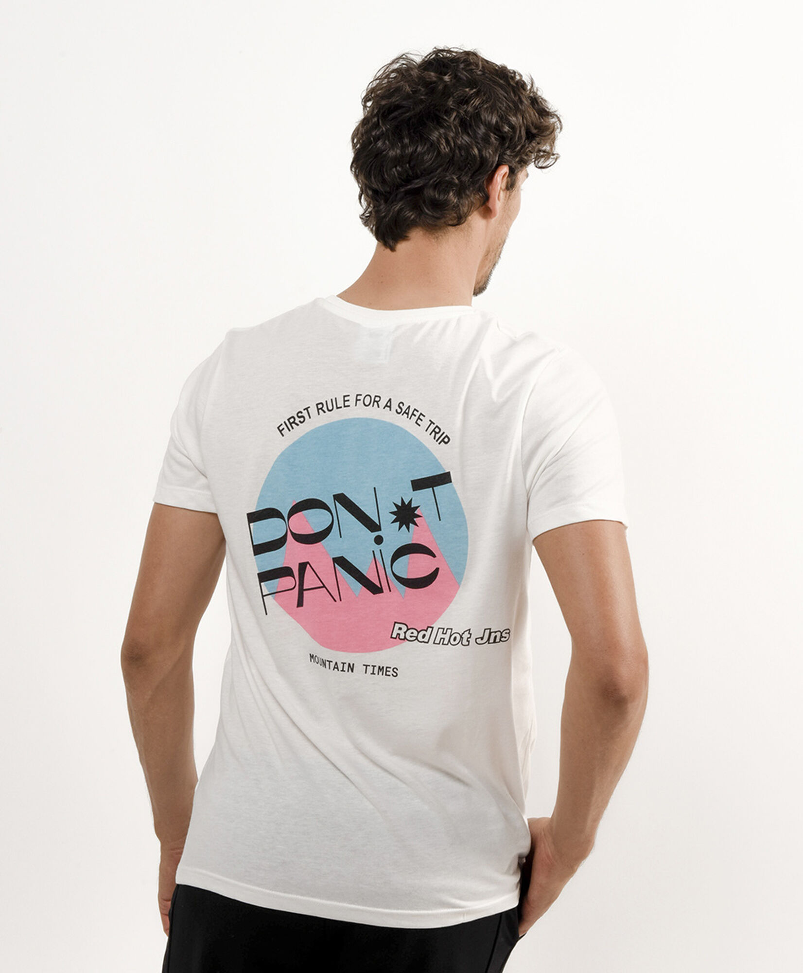 Polera hombre doble estampado dont panic Polera hombre doble estampado dont panic