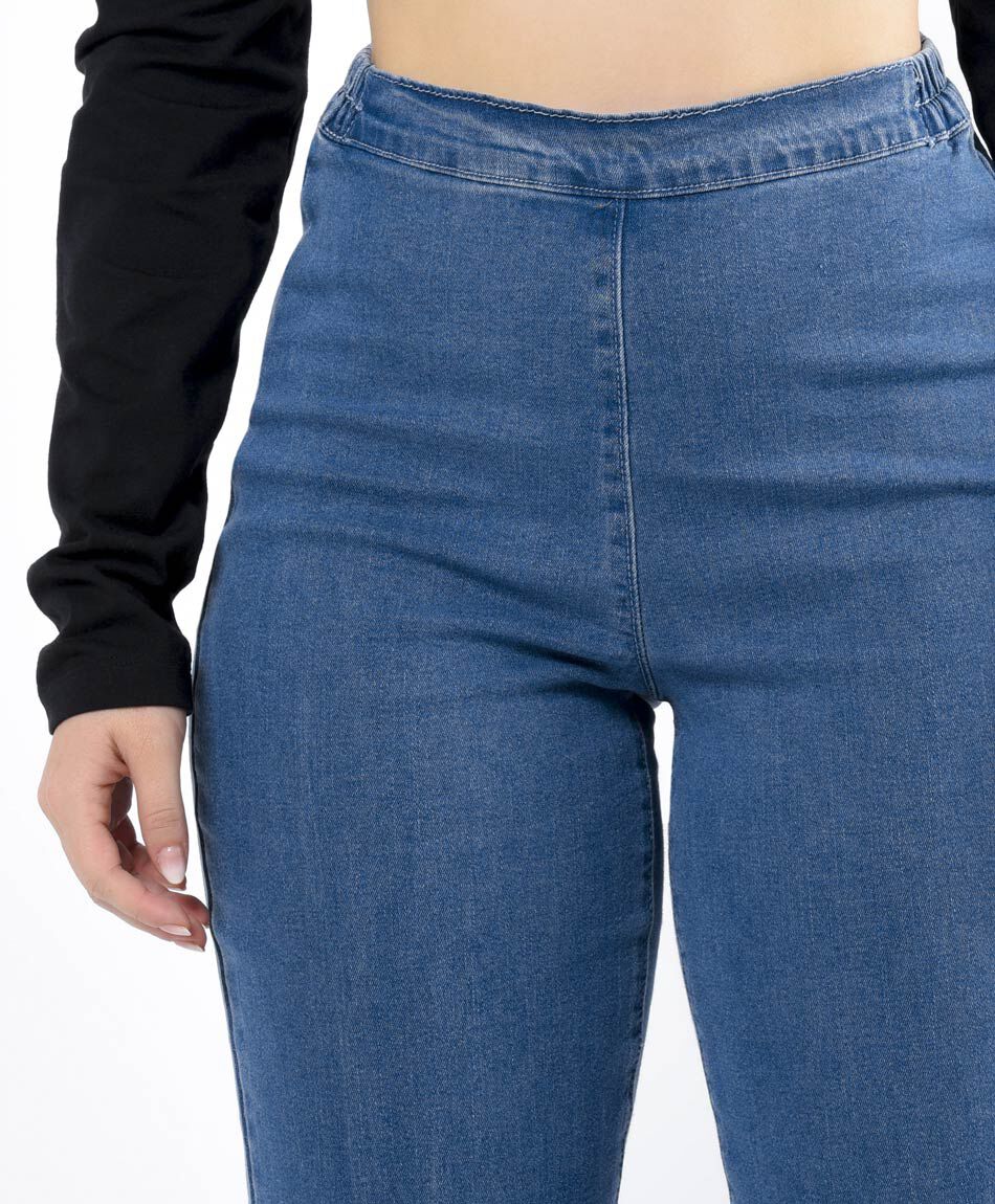 Pantal&oacute;n mujer denim tiro alto flare