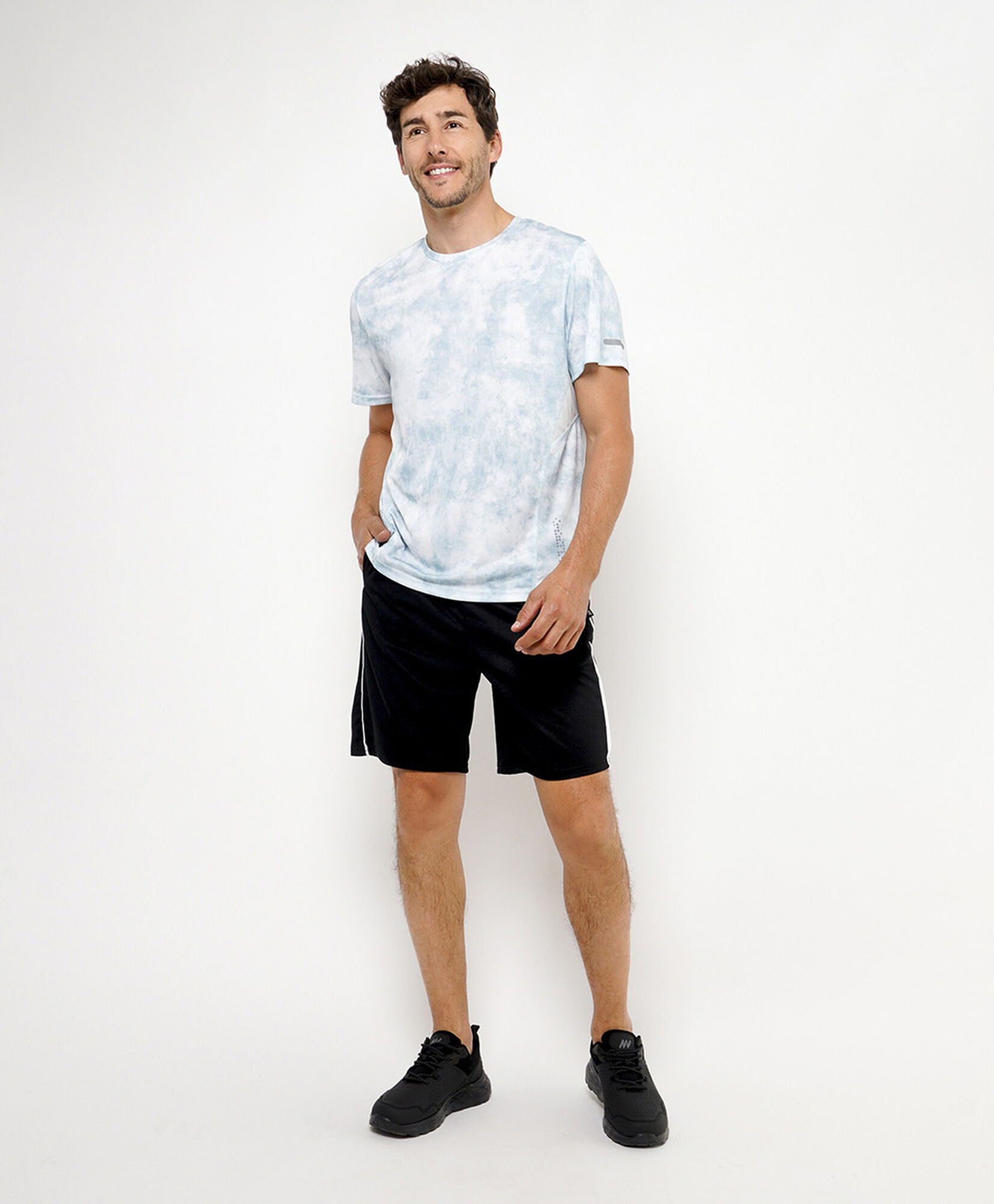 Short deportivo hombre línea blanca Short deportivo hombre línea blanca